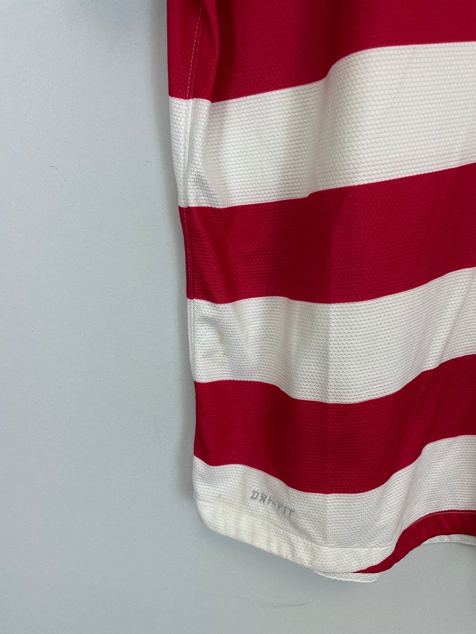 Shop 2012/13 USA HOME SHIRT (XXL) NIKE, classic football shirts, vintage football shirts & retro soccer jerseys at Cult Kits