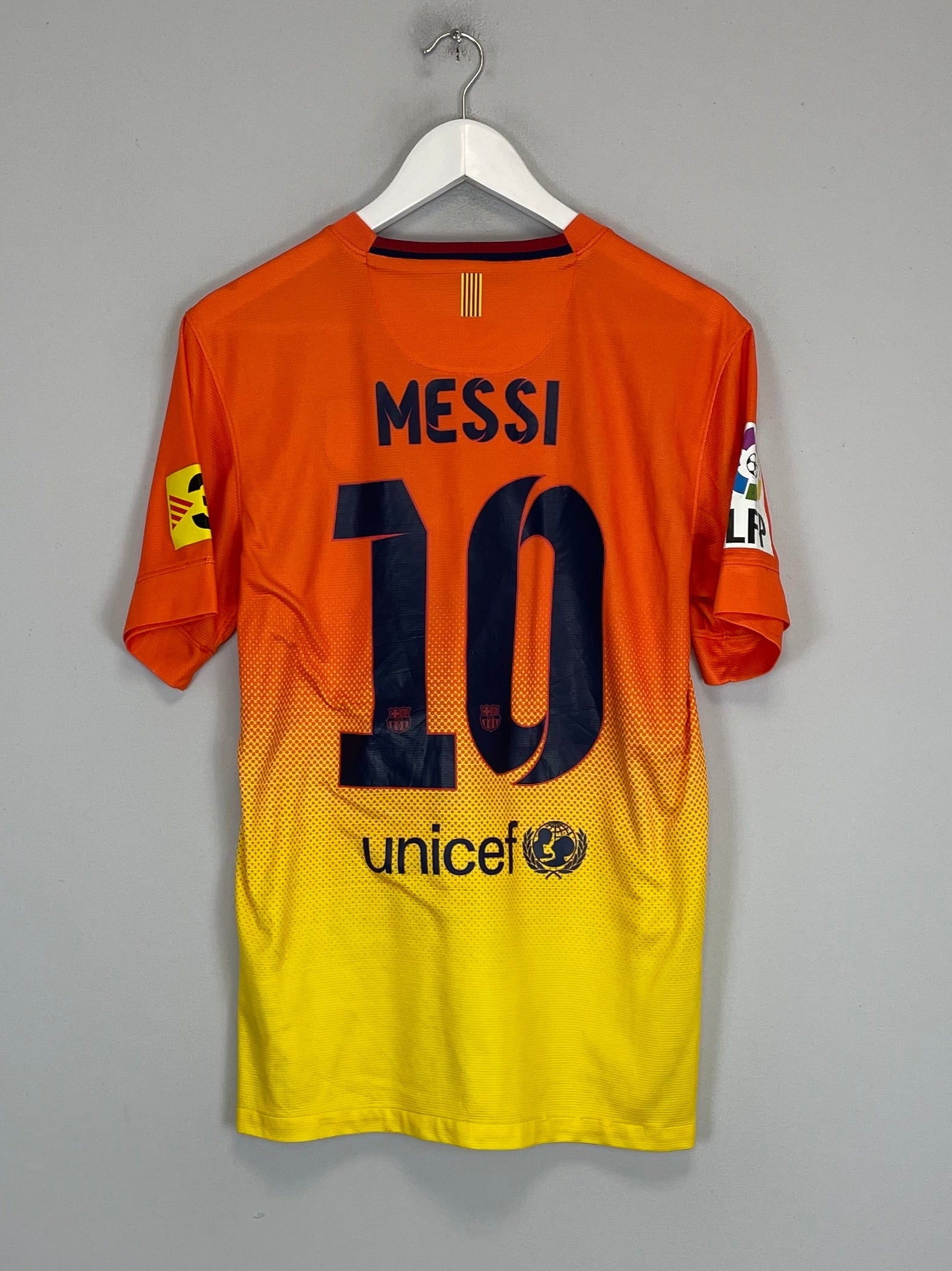 Shop 2012/13 BARCELONA MESSI #10 AWAY SHIRT (S) NIKE, classic football shirts, vintage football shirts & retro soccer jerseys at Cult Kits