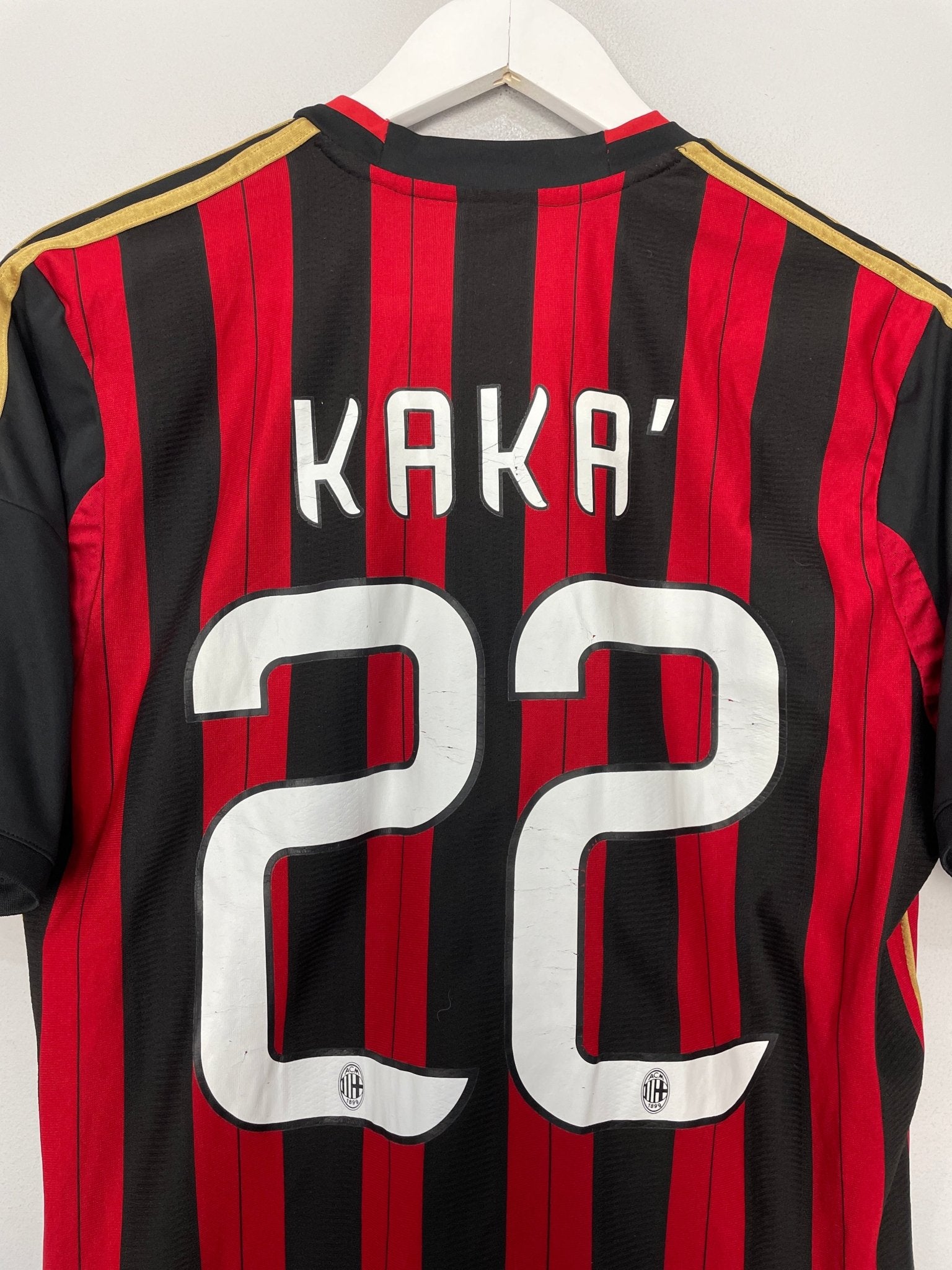 Shop 2013/14 AC MILAN KAKA #22 HOME SHIRT (M) ADIDAS, classic football shirts, vintage football shirts & retro soccer jerseys at Cult Kits