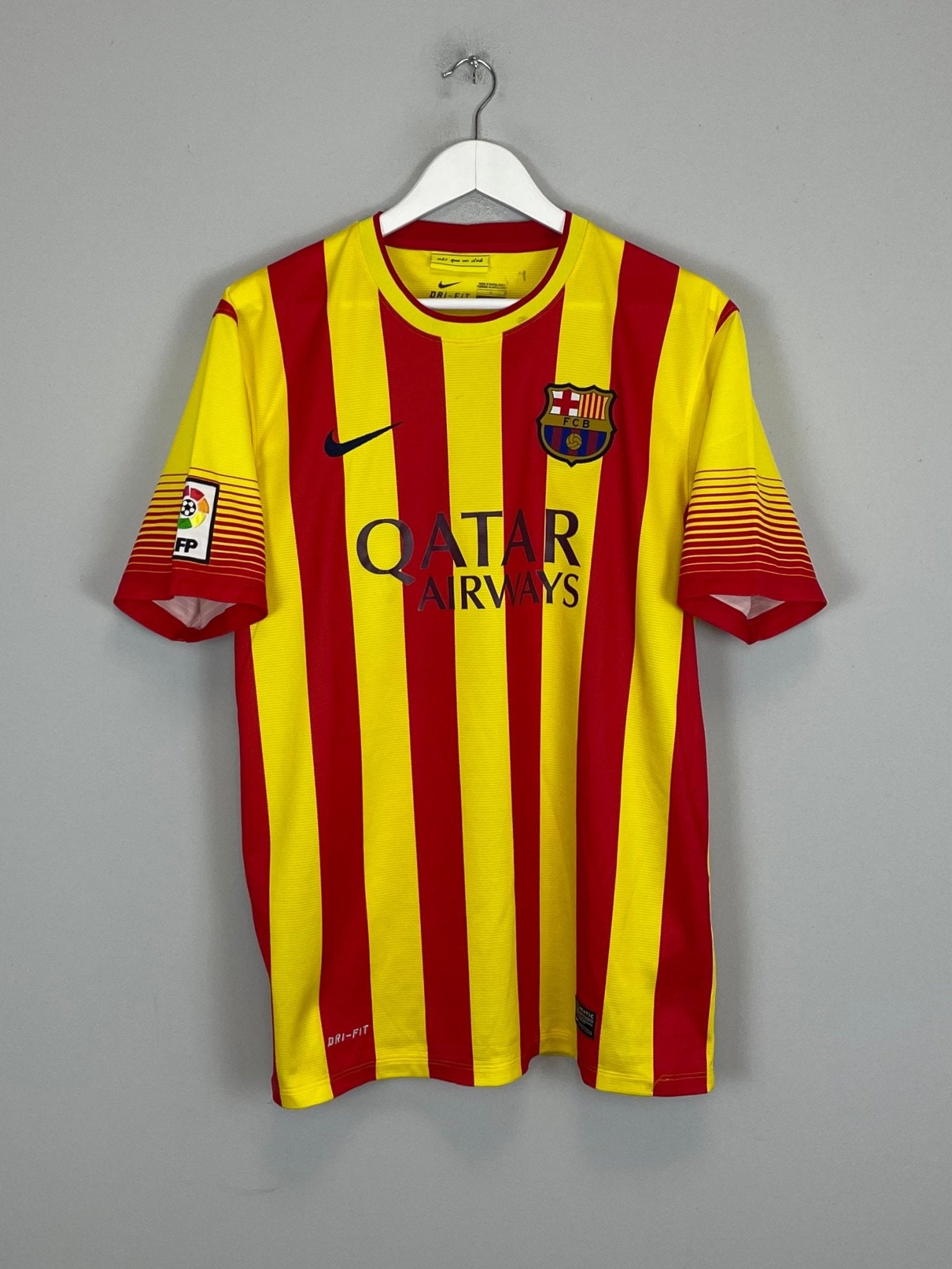 Shop 2013/14 BARCELONA MESSI #10 AWAY SHIRT (L) NIKE, classic football shirts, vintage football shirts & retro soccer jerseys at Cult Kits
