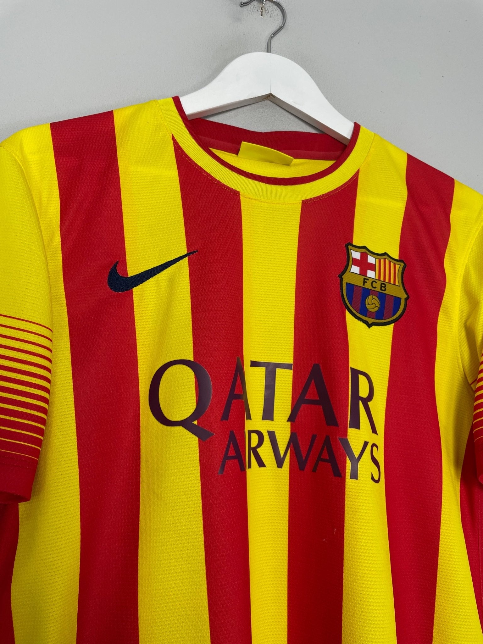 Shop 2013/14 BARCELONA MESSI #10 AWAY SHIRT (S) NIKE, classic football shirts, vintage football shirts & retro soccer jerseys at Cult Kits