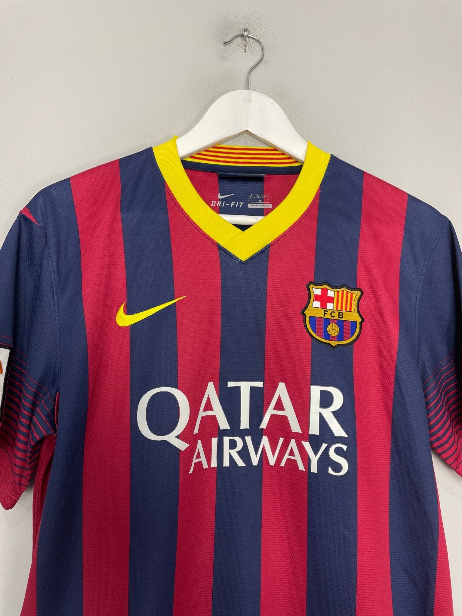 Shop 2013/14 BARCELONA MESSI #10 HOME SHIRT (M) NIKE, classic football shirts, vintage football shirts & retro soccer jerseys at Cult Kits