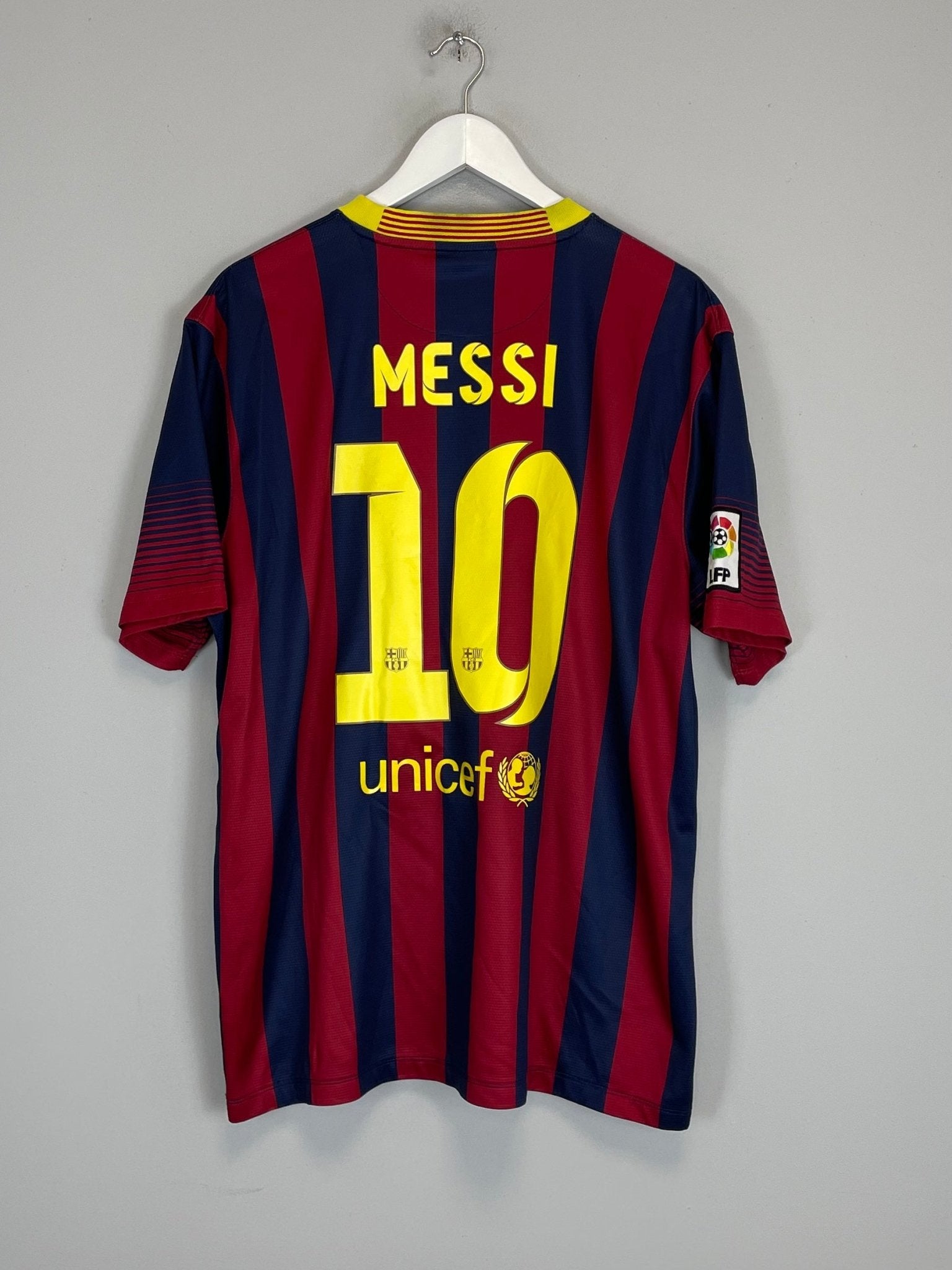 Shop 2013/14 BARCELONA MESSI #10 HOME SHIRT (XL) NIKE, classic football shirts, vintage football shirts & retro soccer jerseys at Cult Kits