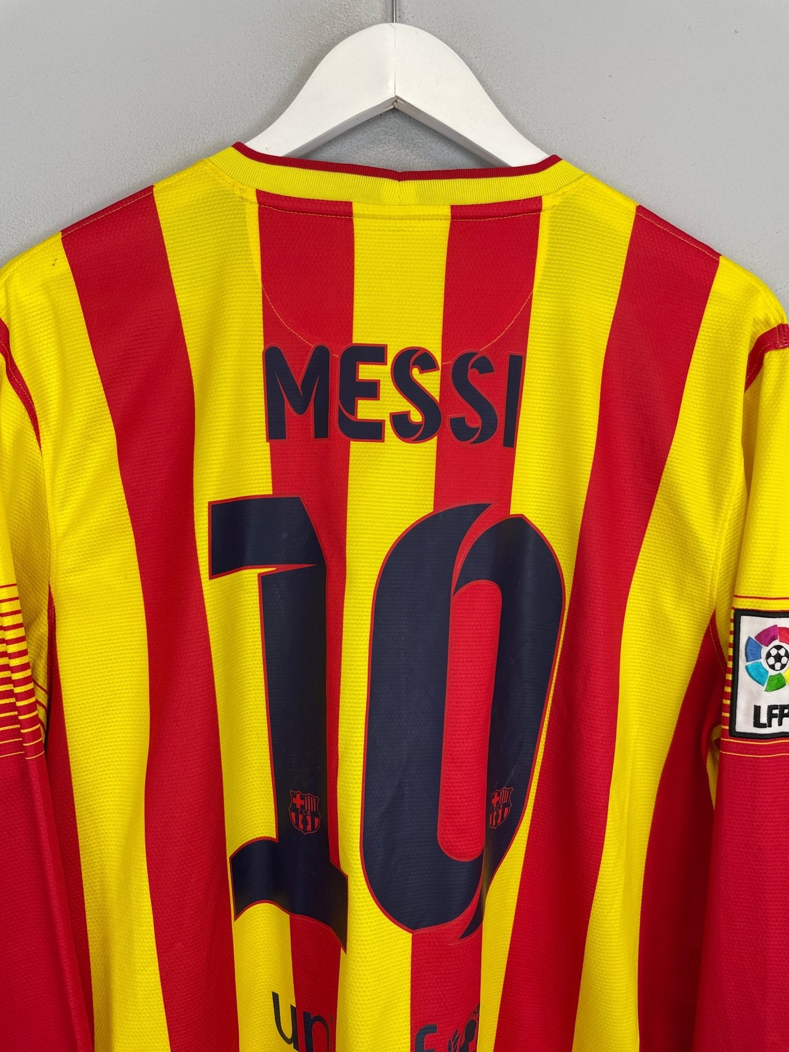 Shop 2013/14 BARCELONA MESSI #10 L/S AWAY SHIRT (L) NIKE, classic football shirts, vintage football shirts & retro soccer jerseys at Cult Kits