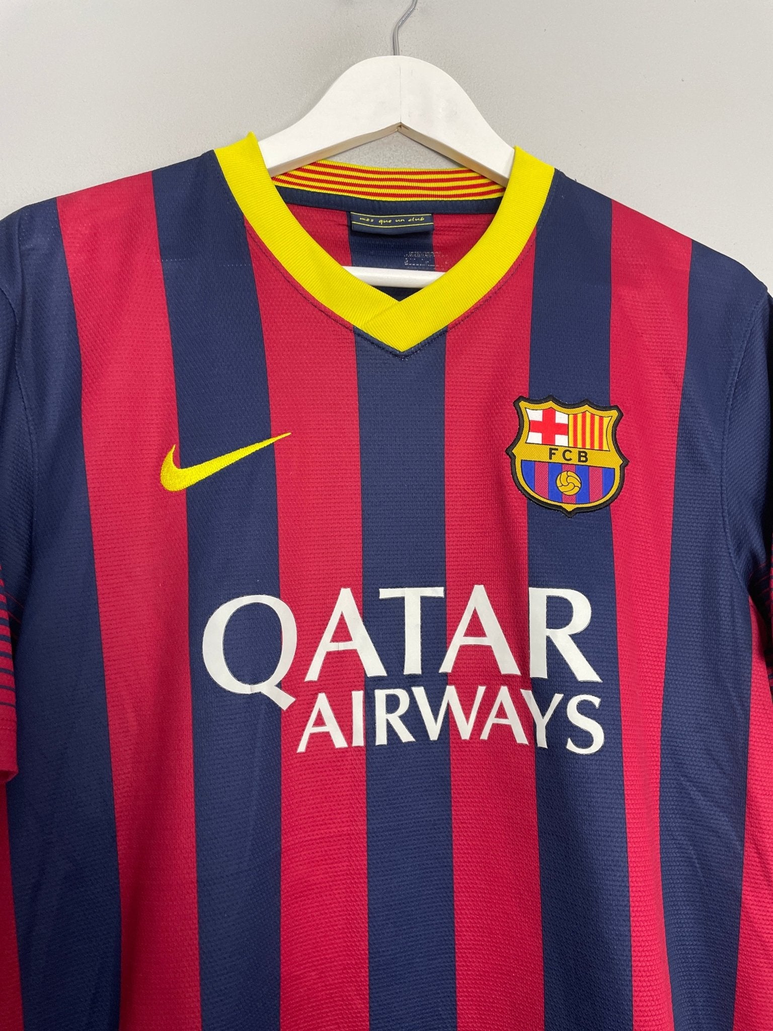Shop 2013/14 BARCELONA NEYMAR #11 HOME SHIRT (M) NIKE, classic football shirts, vintage football shirts & retro soccer jerseys at Cult Kits