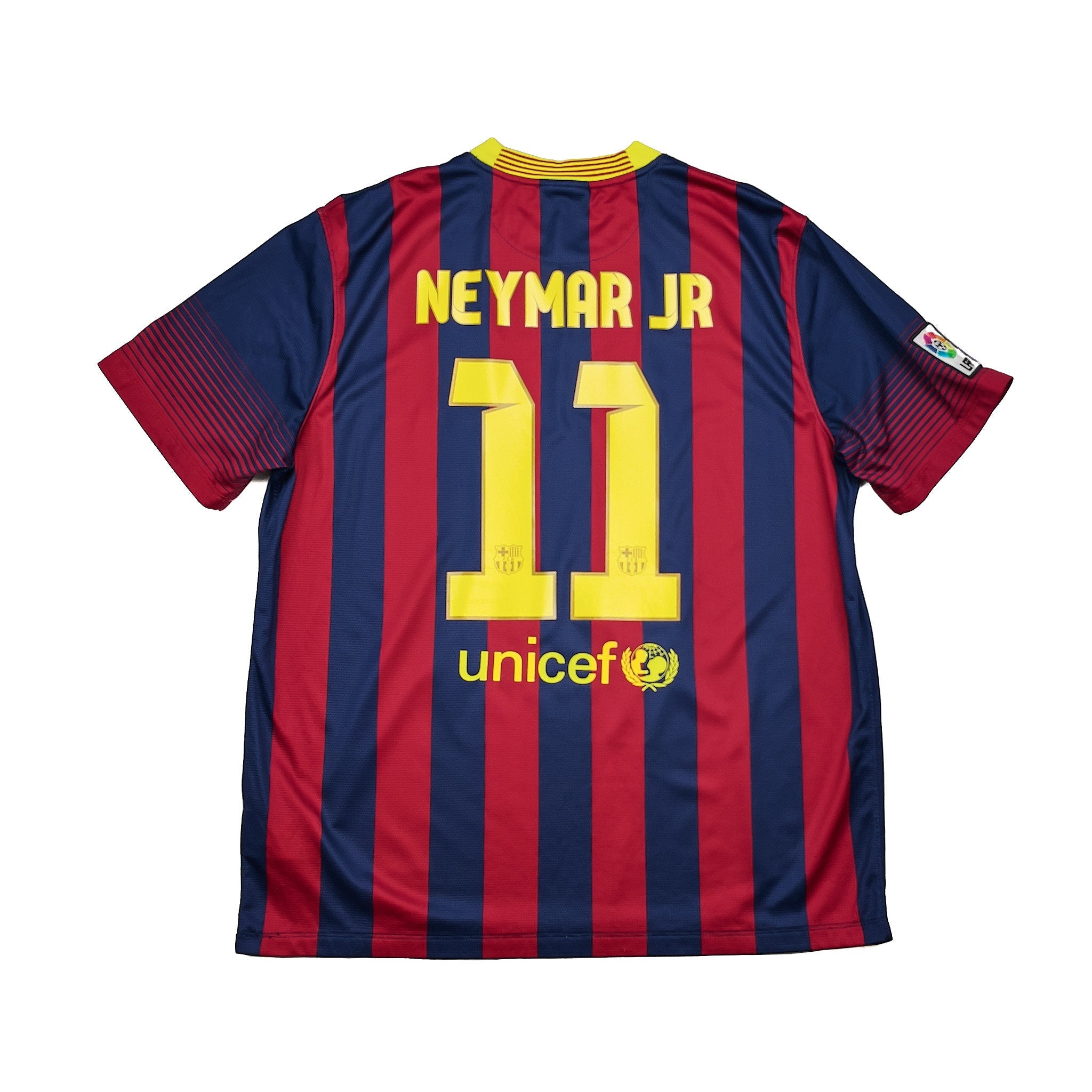 Buy 2013/14 Barcelona Neymar Jr 11 Home Shirt (XL) Nike ~ Free worldwide shipping ~ Authentic Vintage Football Shirts from Cult Kits