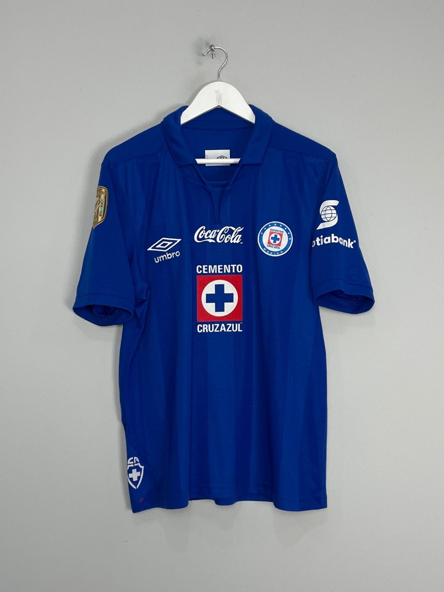Shop 2013/14 CRUZ AZUL GIMENEZ #10 HOME SHIRT (L) UMBRO, classic football shirts, vintage football shirts & retro soccer jerseys at Cult Kits