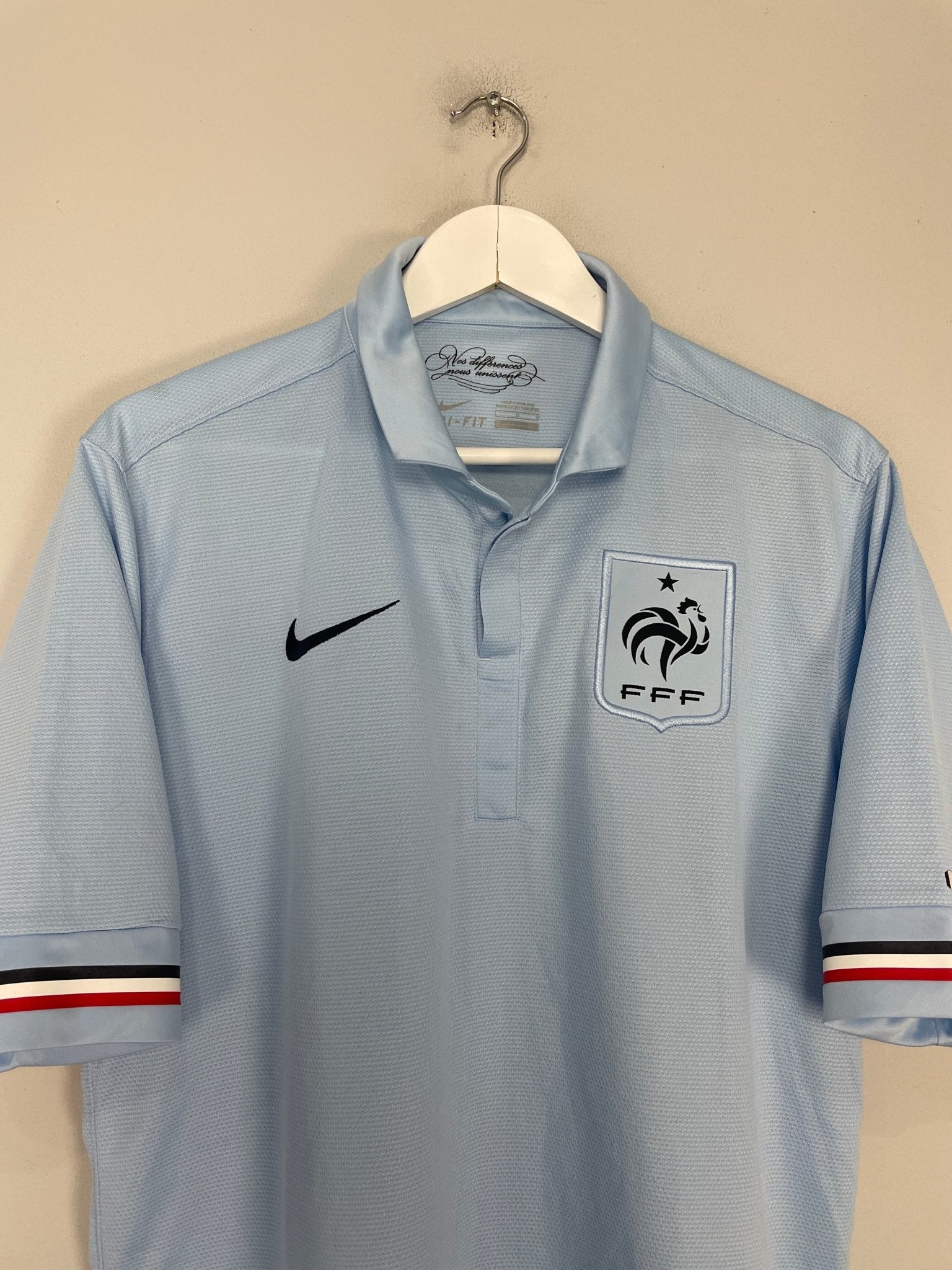 Shop 2013/14 FRANCE AWAY SHIRT (L) NIKE, classic football shirts, vintage football shirts & retro soccer jerseys at Cult Kits