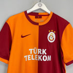 2013/14 GALATASARAY DROGBA 11 HOME SHIRT (M) NIKE - Cult Kits - Medium - Buy Vintage Football Shirts, Authentic Retro Football Shirts For Sale, Classic Football Shirts & Soccer Jersey