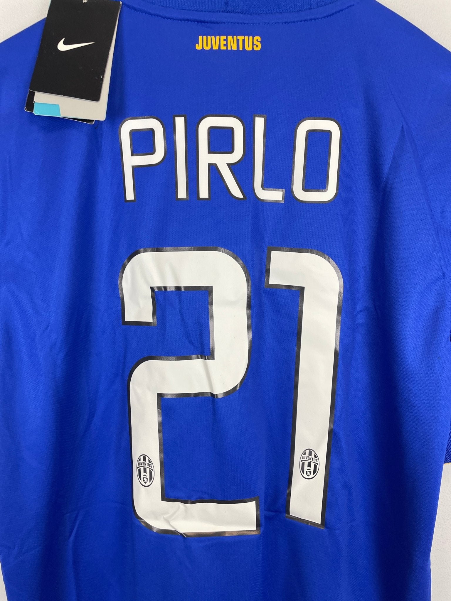 Shop 2013/14 JUVENTUS PIRLO #21 *BNWT* AWAY SHIRT (M) NIKE, classic football shirts, vintage football shirts & retro soccer jerseys at Cult Kits