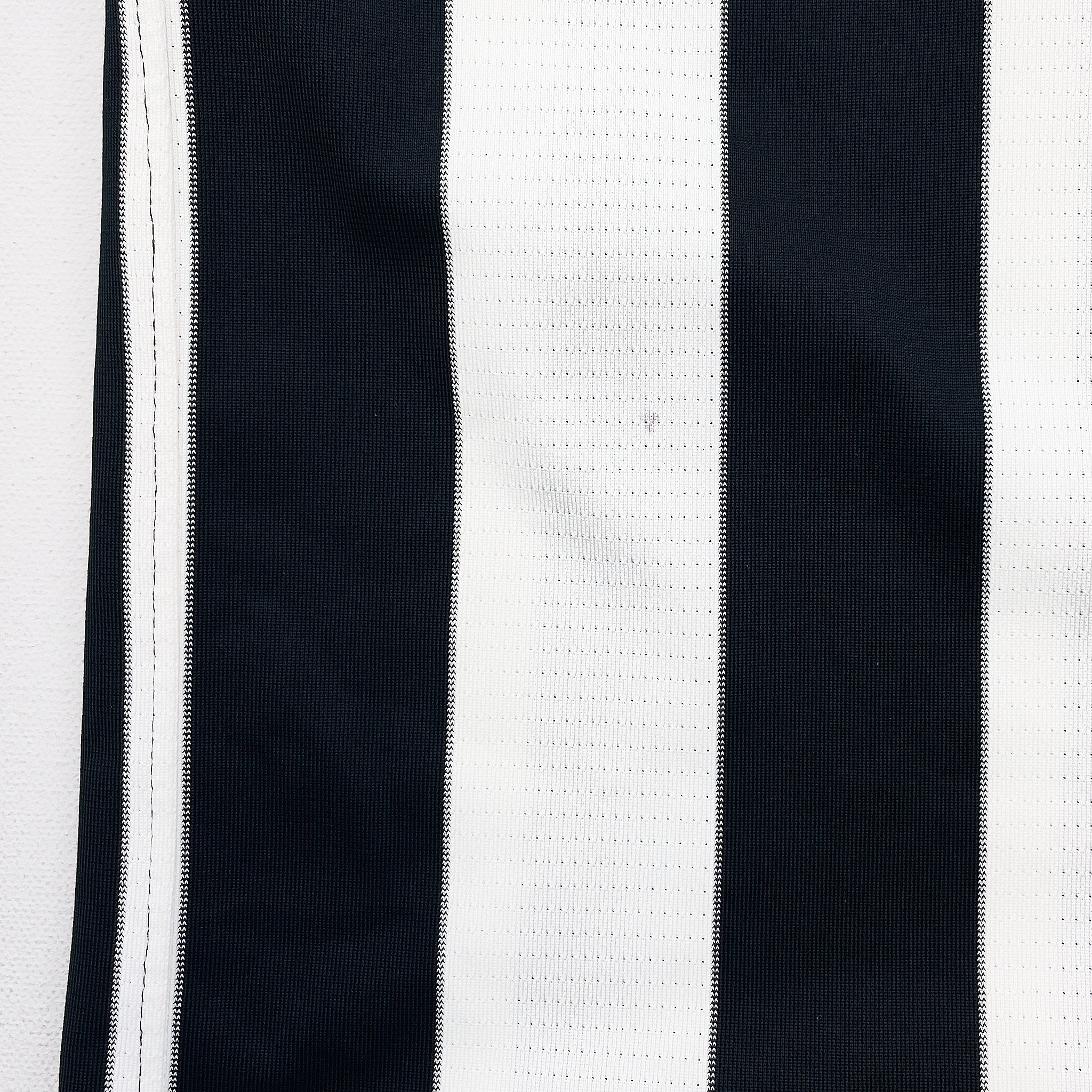 Buy 2013/14 Juventus Pirlo 21 Home Shirt (XL) Nike ~ Free worldwide shipping available ~ Authentic Vintage Football Shirts from Cult Kits