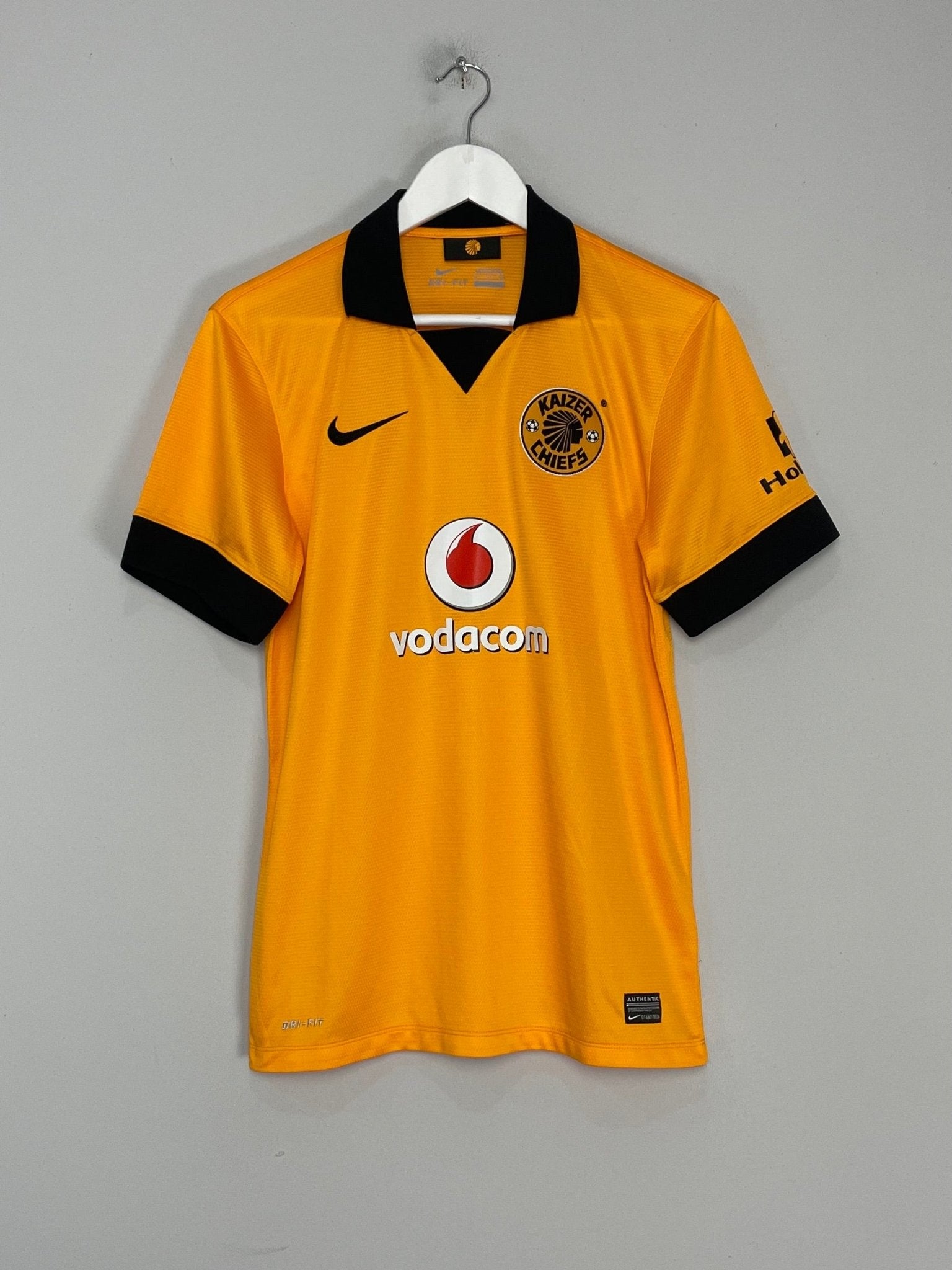 Shop 2013/14 KAIZER CHIEFS HOME SHIRT (S) NIKE, classic football shirts, vintage football shirts & retro soccer jerseys at Cult Kits