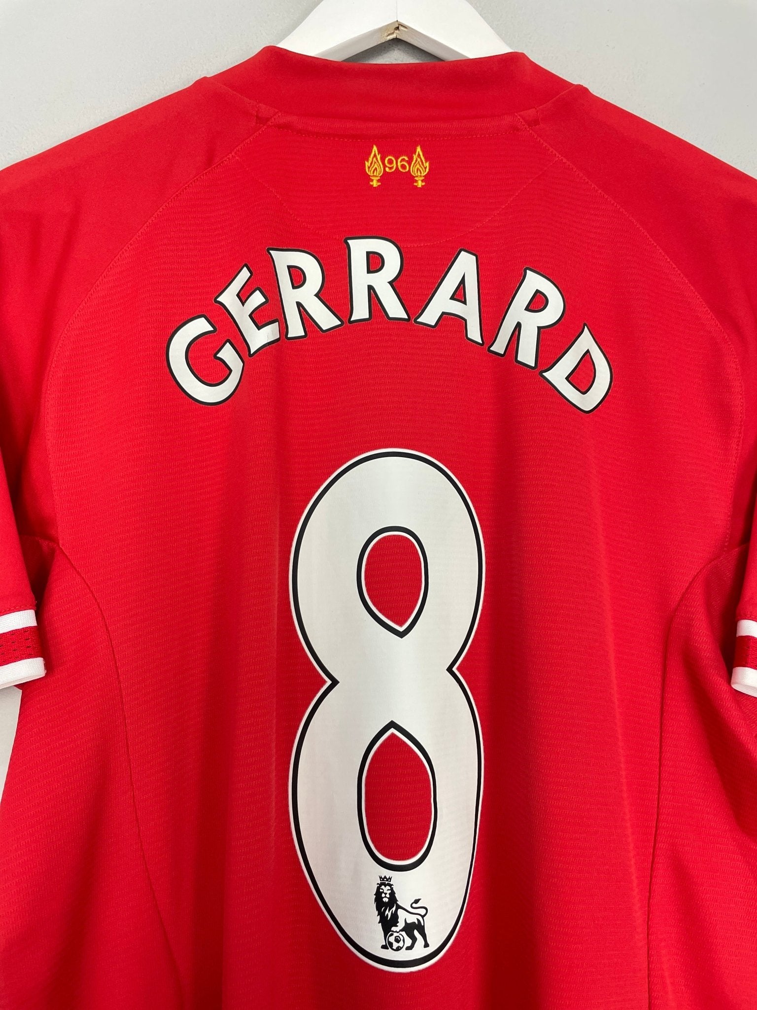 Shop 2013/14 LIVERPOOL GERRARD #8 HOME SHIRT (M) WARRIOR, classic football shirts, vintage football shirts & retro soccer jerseys at Cult Kits