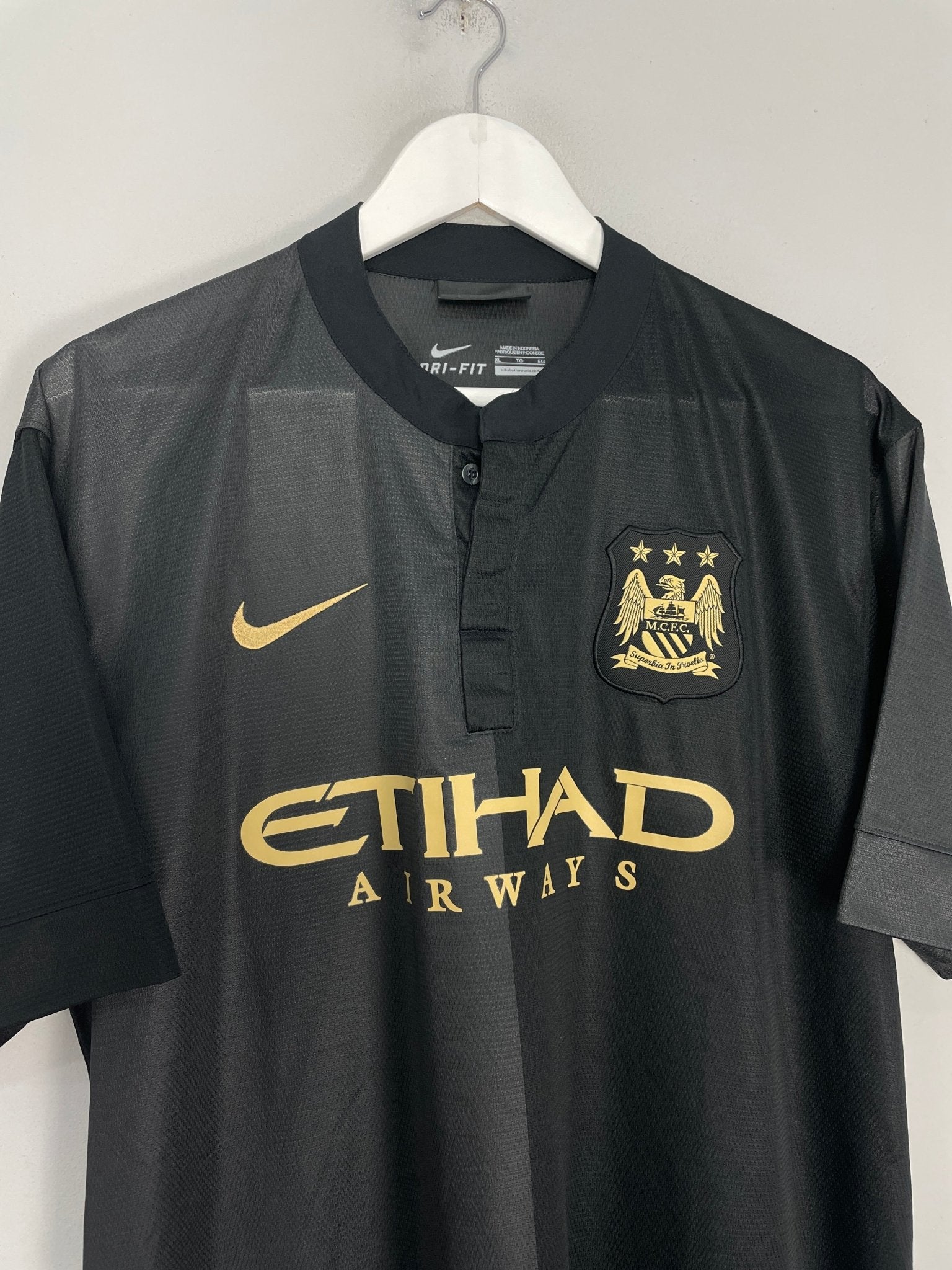 Shop 2013/14 MANCHESTER CITY AWAY SHIRT (XL) NIKE, classic football shirts, vintage football shirts & retro soccer jerseys at Cult Kits