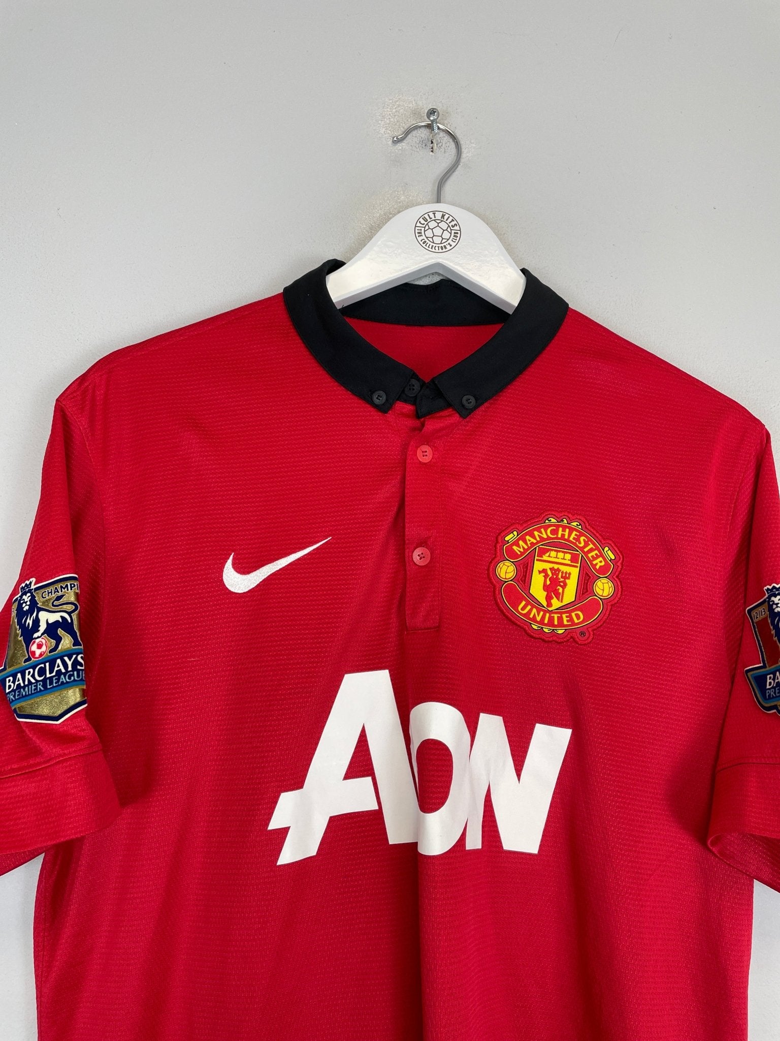 Shop 2013/14 MANCHESTER UNITED FELLAINI #31 HOME SHIRT (L) NIKE, classic football shirts, vintage football shirts & retro soccer jerseys at Cult Kits