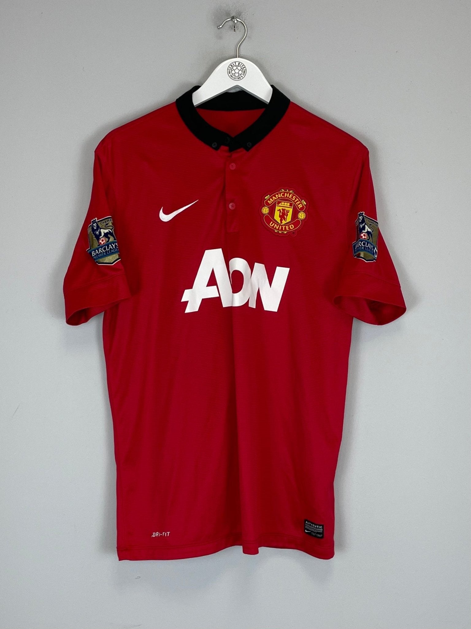 Shop 2013/14 MANCHESTER UNITED FELLAINI #31 HOME SHIRT (L) NIKE, classic football shirts, vintage football shirts & retro soccer jerseys at Cult Kits