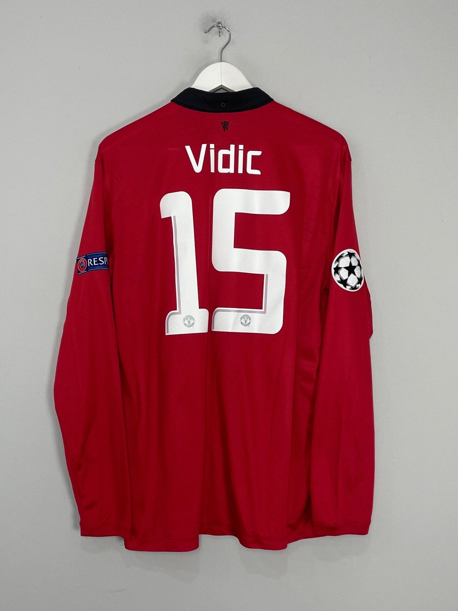 Shop 2013/14 MANCHESTER UNITED VIDIC #15 L/S C/L HOME SHIRT (XL) NIKE, classic football shirts, vintage football shirts & retro soccer jerseys at Cult Kits