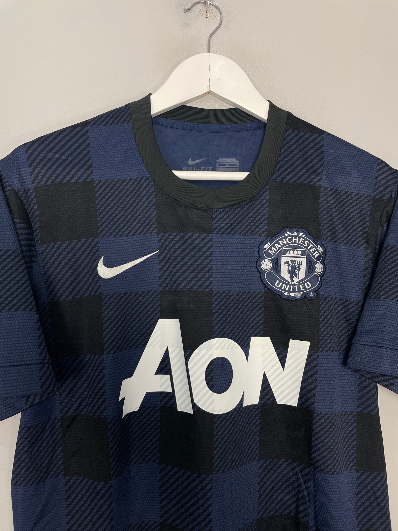 Shop 2013/14 MANCHESTER UNITED V.PERSIE #20 AWAY SHIRT (M) NIKE, classic football shirts, vintage football shirts & retro soccer jerseys at Cult Kits