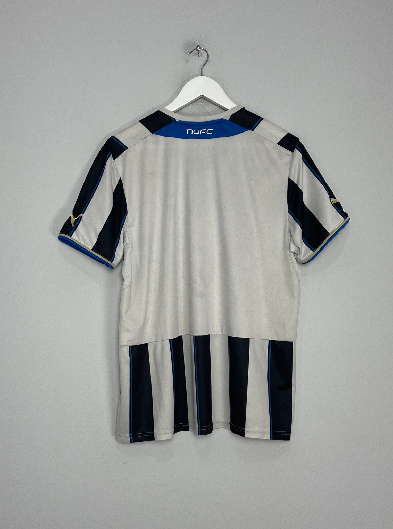 Shop 2013/14 NEWCASTLE UNITED HOME SHIRT (L) PUMA, classic football shirts, vintage football shirts & retro soccer jerseys at Cult Kits