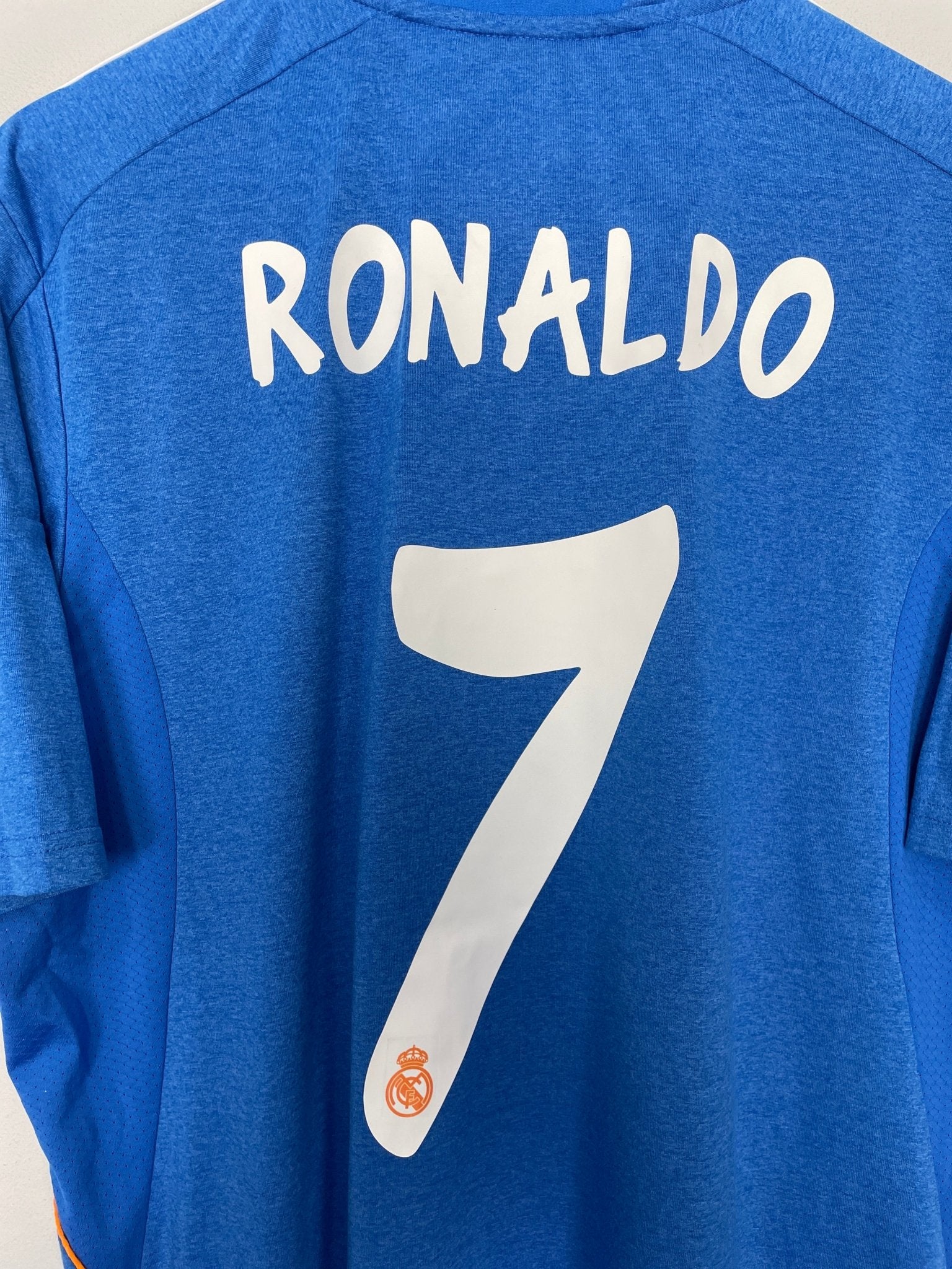 Shop 2013/14 REAL MADRID RONALDO #7 AWAY SHIRT (L) ADIDAS, classic football shirts, vintage football shirts & retro soccer jerseys at Cult Kits