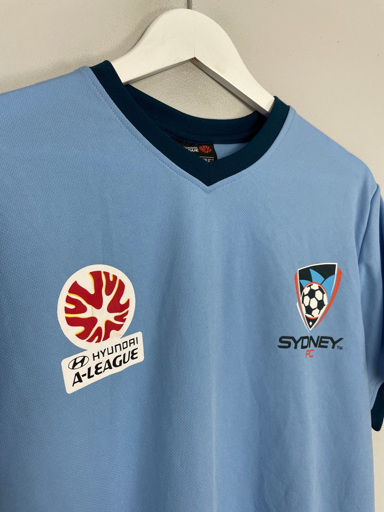 Shop 2013/14 SYDNEY FC FAN SHIRT (S) A-LEAGUE, classic football shirts, vintage football shirts & retro soccer jerseys at Cult Kits