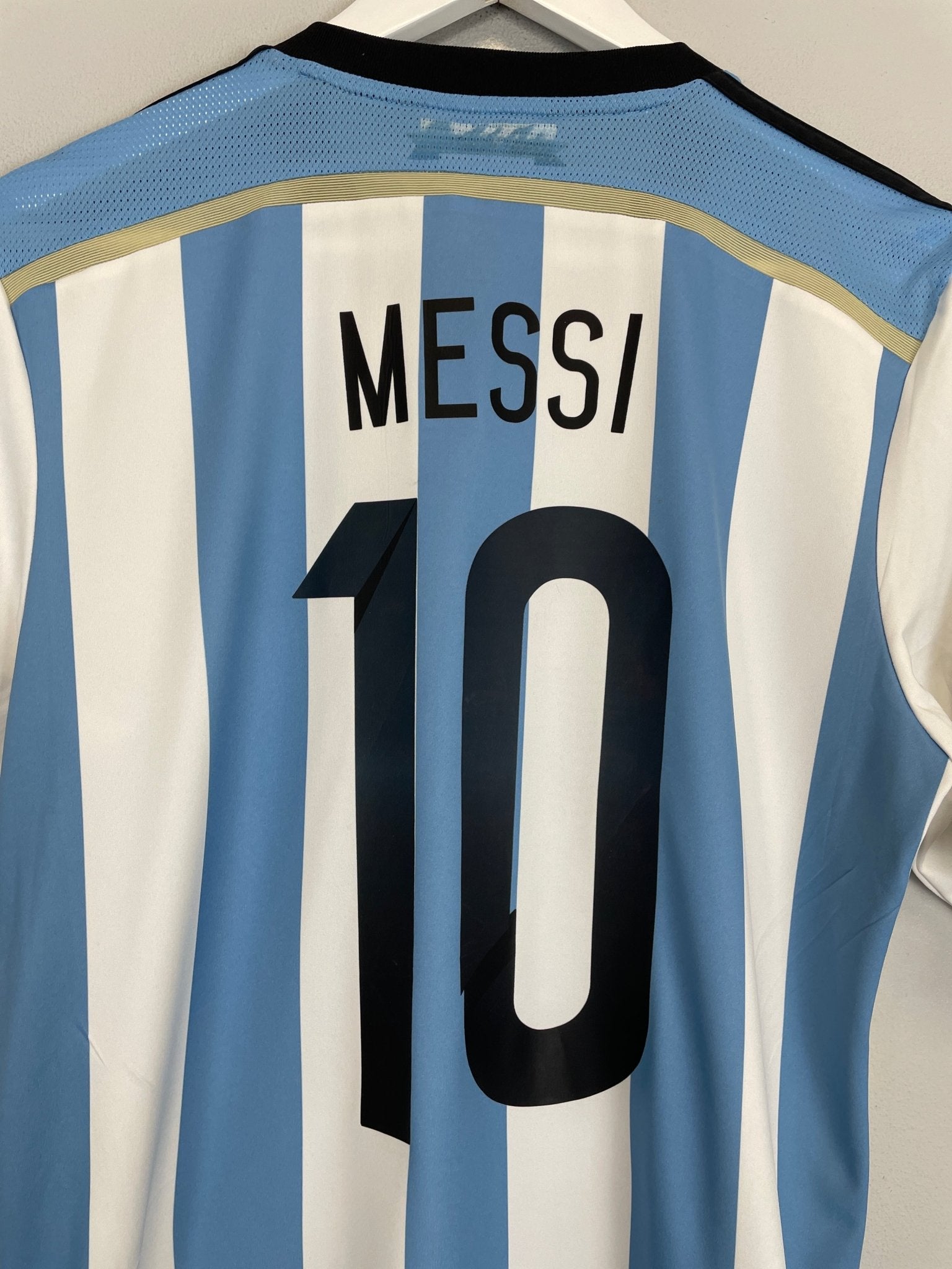 Shop 2013/15 ARGENTINA MESSI #10 HOME SHIRT (M) ADIDAS, classic football shirts, vintage football shirts & retro soccer jerseys at Cult Kits