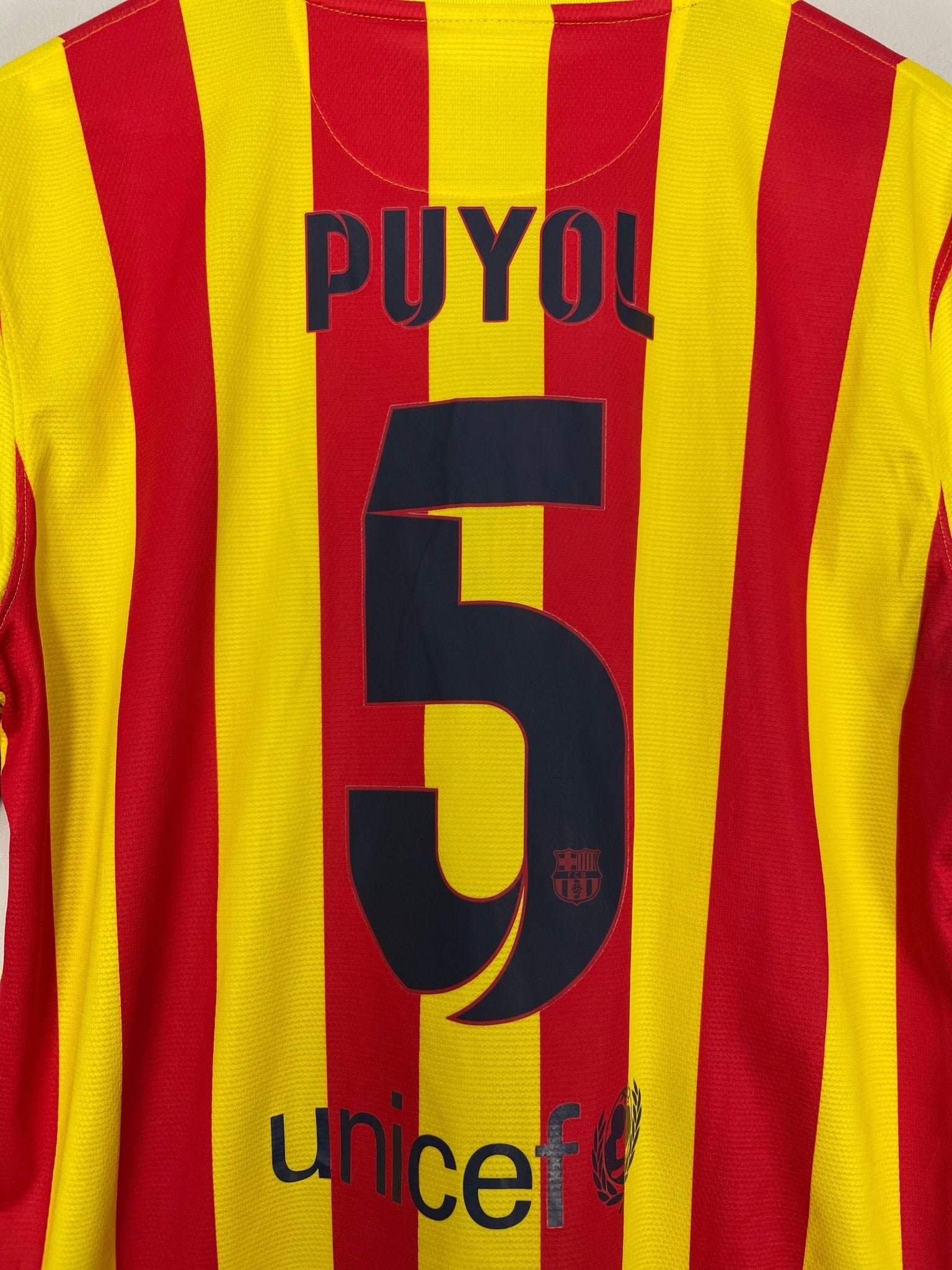 Shop 2013/15 BARCELONA PUYOL #5 AWAY SHIRT (L) NIKE, classic football shirts, vintage football shirts & retro soccer jerseys at Cult Kits