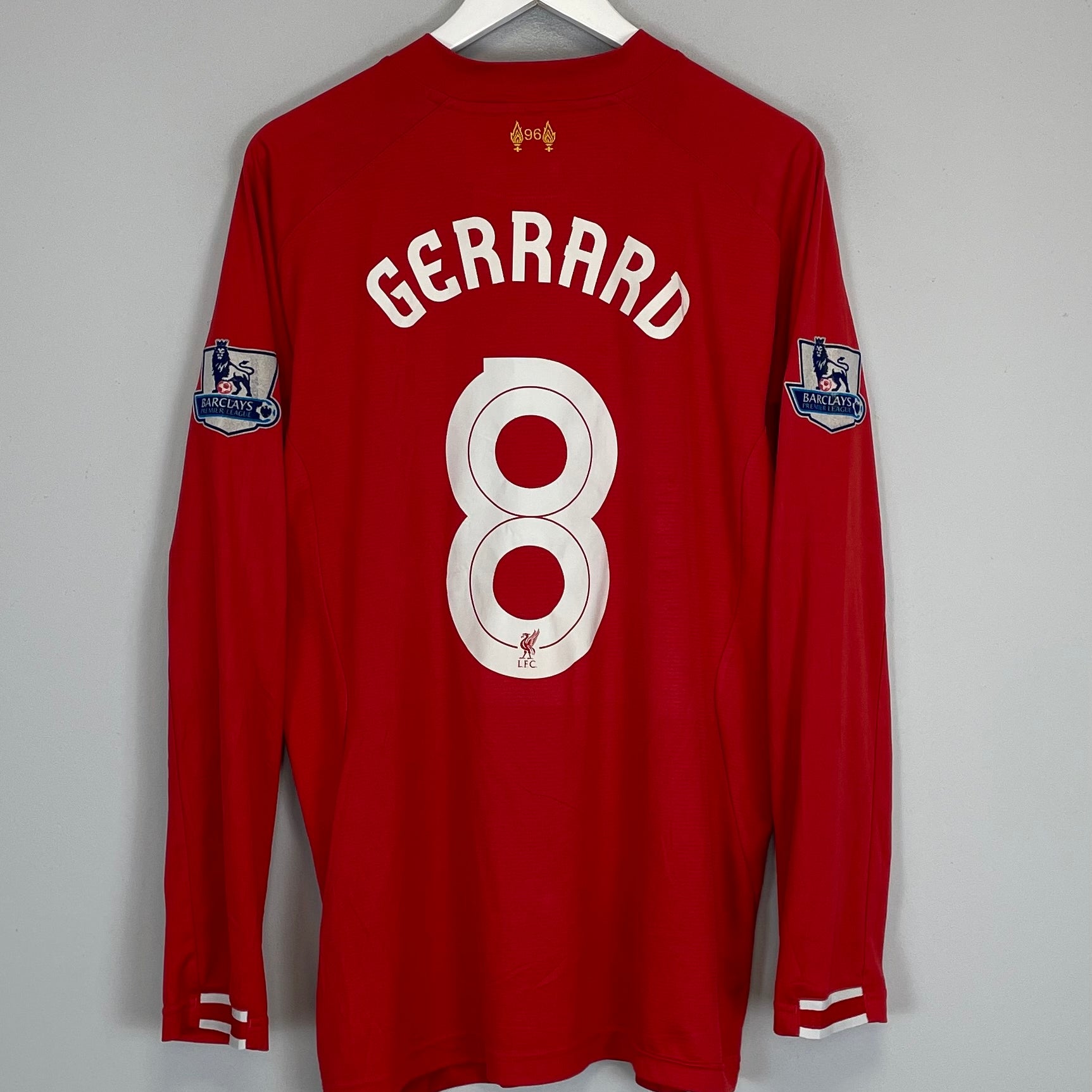 Shop 2013/14 LIVERPOOL GERRARD #8 L/S HOME SHIRT (XL) WARRIOR, classic football shirts, vintage football shirts & retro soccer jerseys at Cult Kits