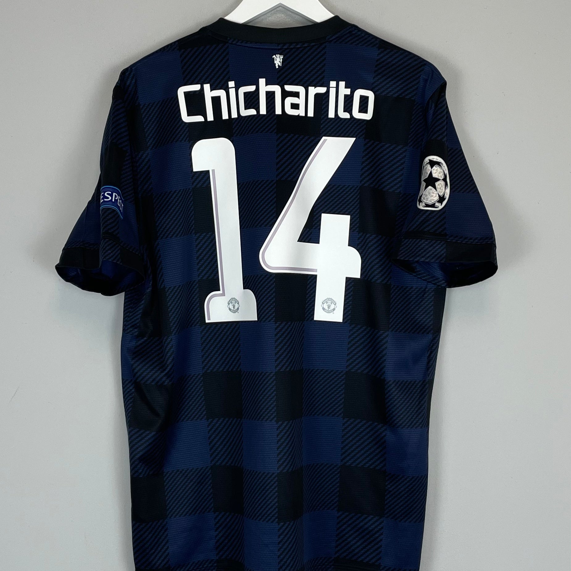 Shop 2013/14 MANCHESTER UNITED CHICHARITO #14 C/L AWAY SHIRT (L) NIKE, classic football shirts, vintage football shirts & retro soccer jerseys at Cult Kits