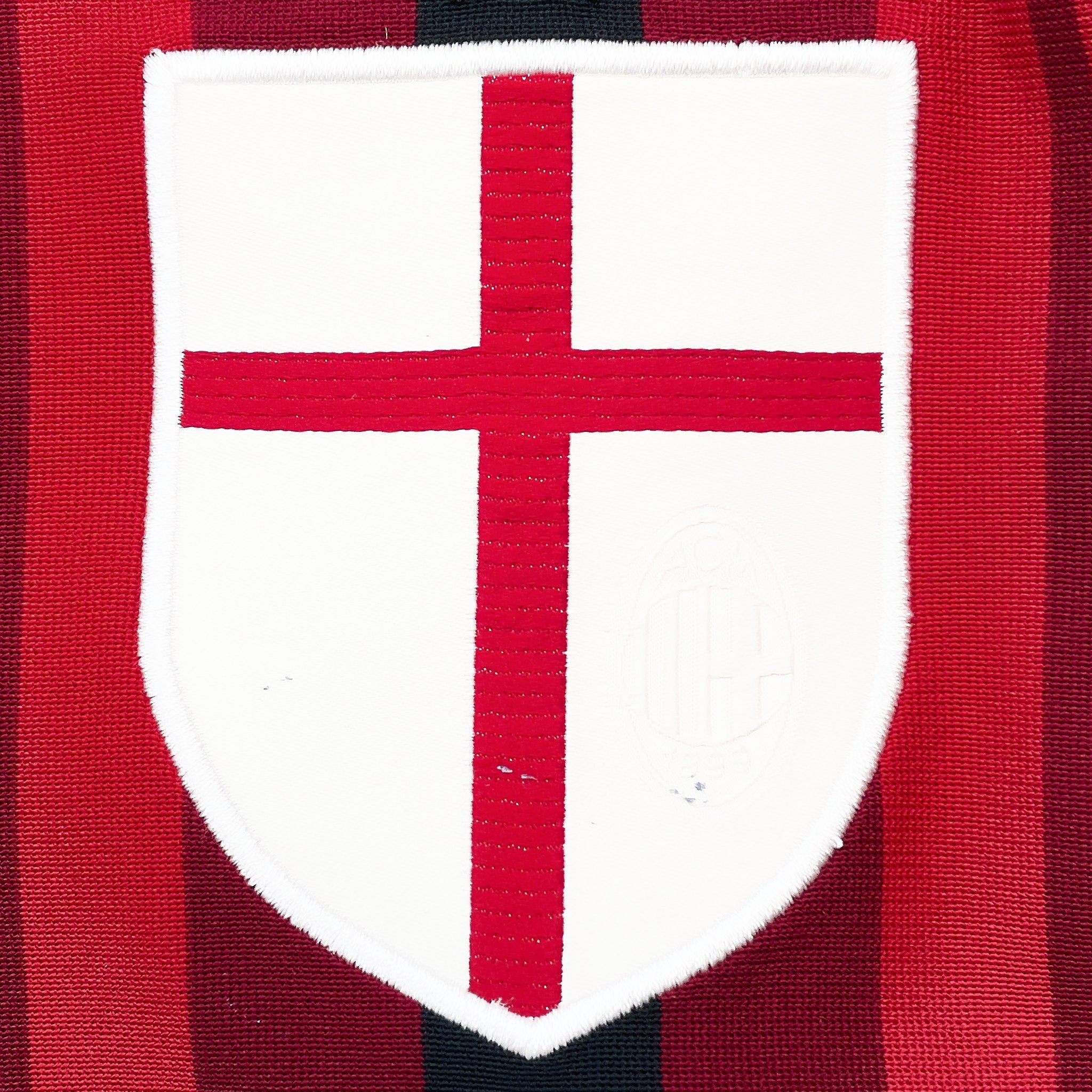 Buy 2014/15 AC Milan Kaka 22 Home Shirt (M) Adidas ~ Free worldwide shipping ~ Authentic Vintage Football Shirts from Cult Kits