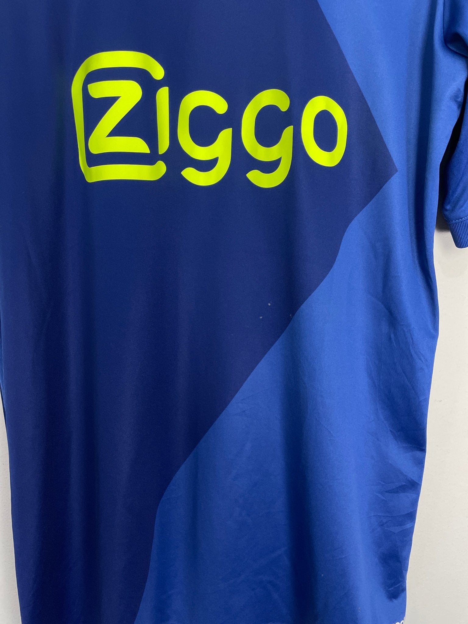 Shop 2014/15 AJAX ERIKSEN #8 AWAY SHIRT (M) ADIDAS, classic football shirts, vintage football shirts & retro soccer jerseys at Cult Kits