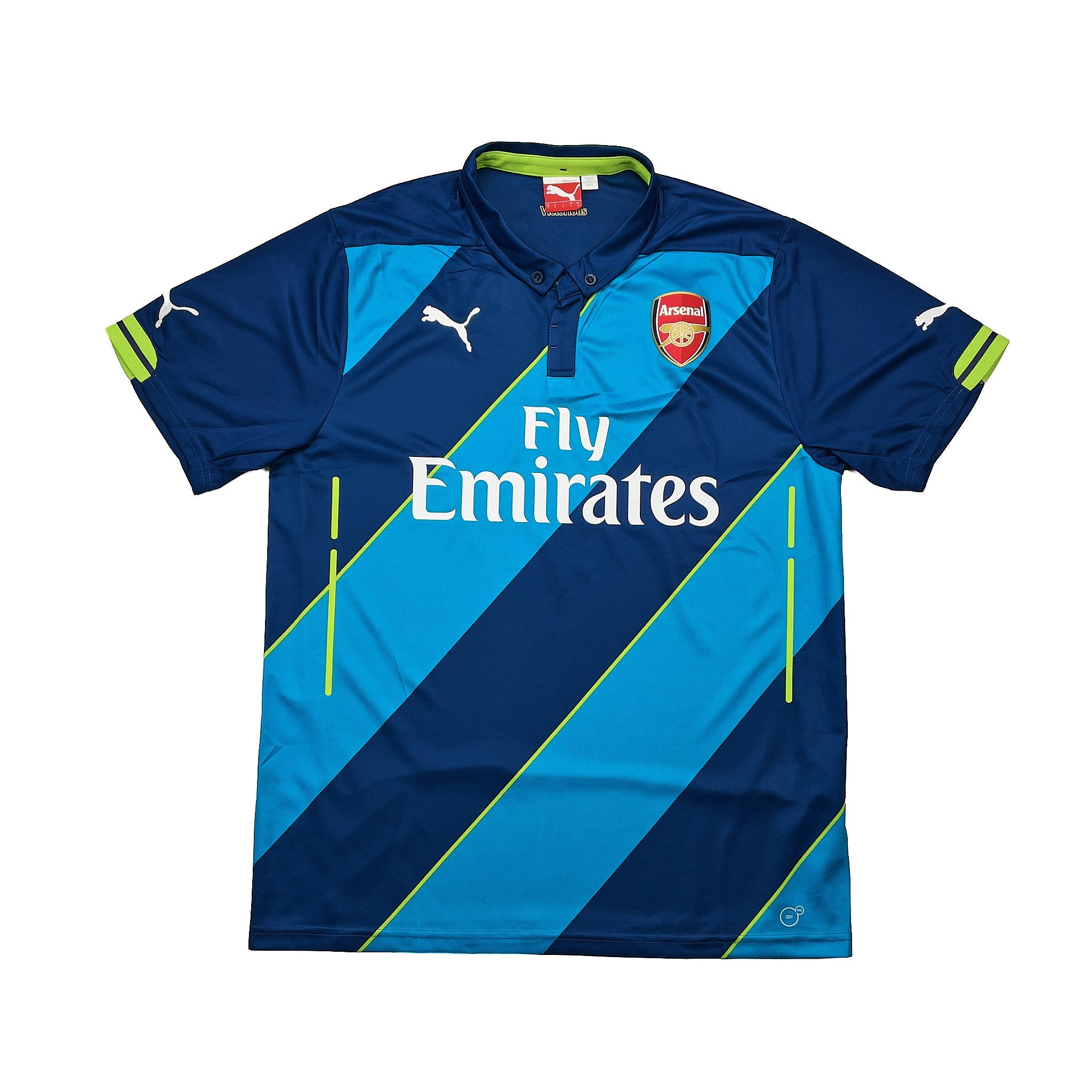 Buy 2014/15 Arsenal Arteta 8 Third Shirt (L) Puma ~ Free worldwide shipping ~ Authentic Vintage Football Shirts from Cult Kits