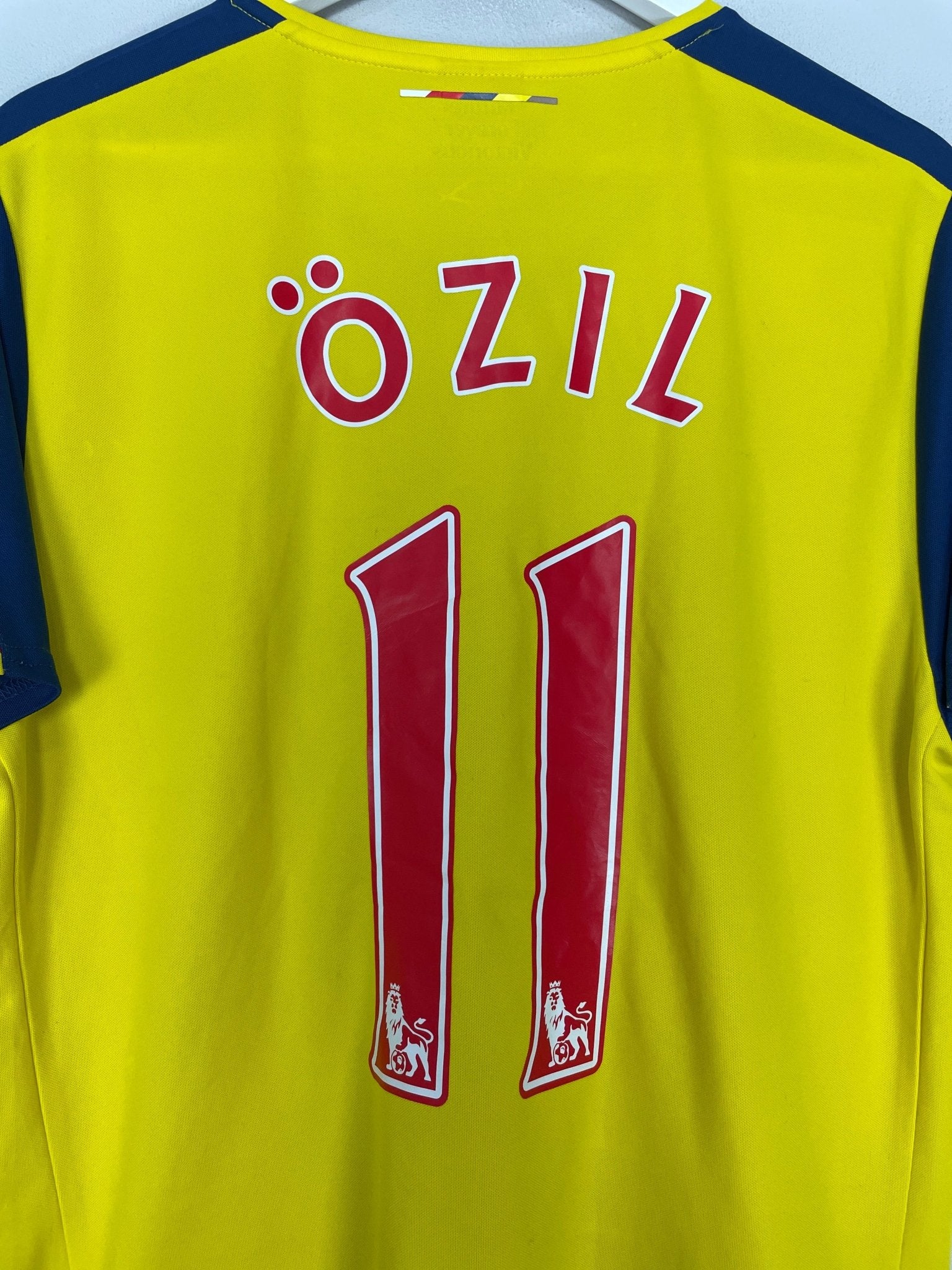 Shop 2014/15 ARSENAL OZIL #11 AWAY SHIRT (L) PUMA, classic football shirts, vintage football shirts & retro soccer jerseys at Cult Kits