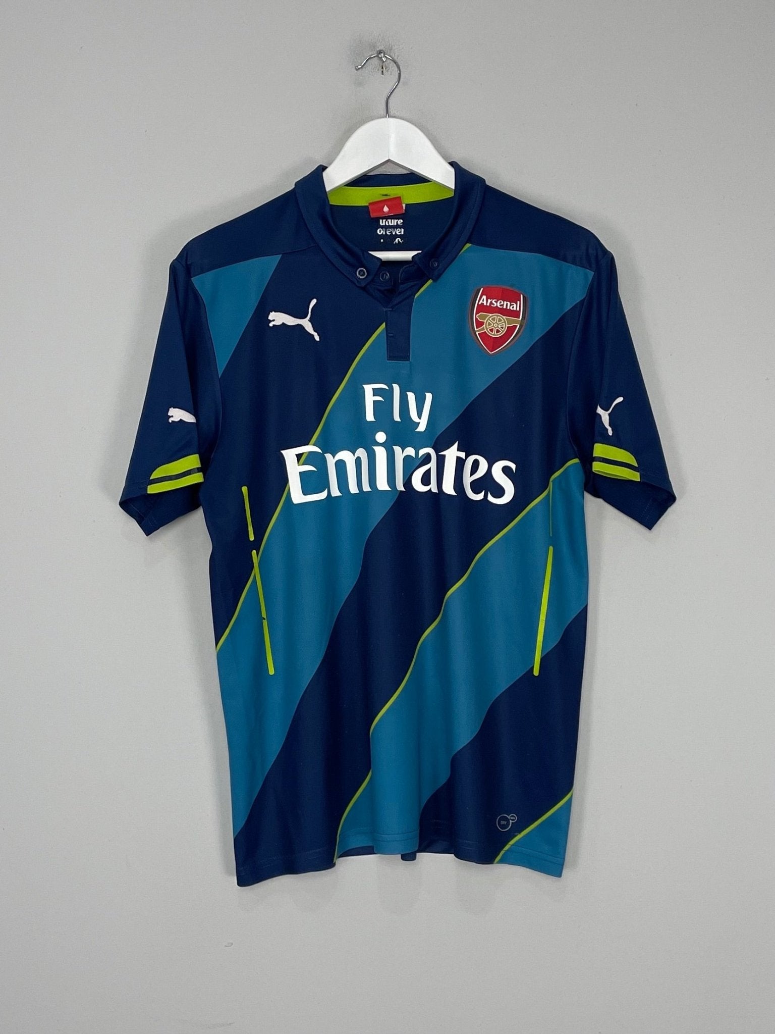 Shop 2014/15 ARSENAL OZIL #11 THIRD SHIRT (M) PUMA, classic football shirts, vintage football shirts & retro soccer jerseys at Cult Kits