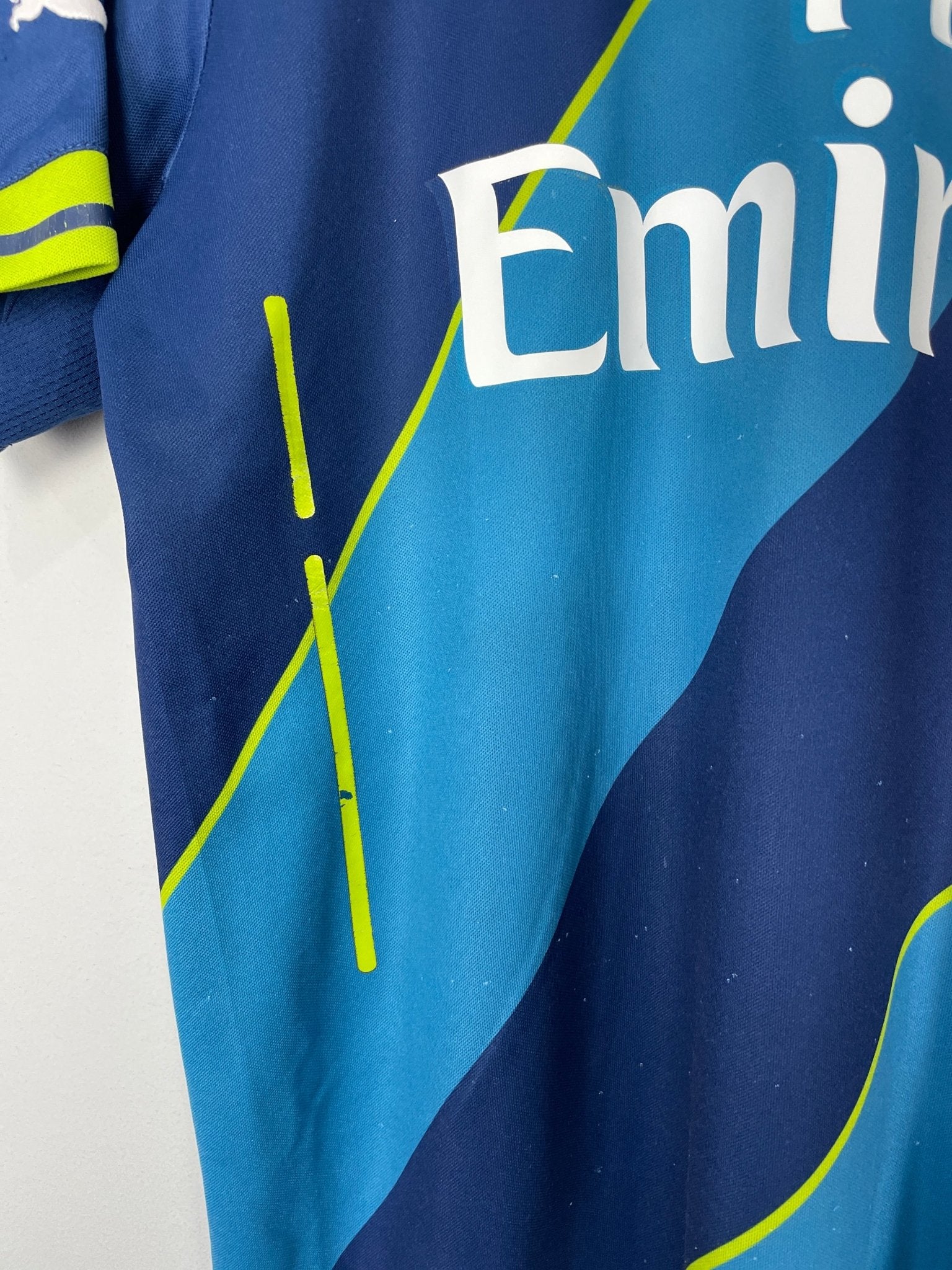 Shop 2014/15 ARSENAL OZIL #11 THIRD SHIRT (M) PUMA, classic football shirts, vintage football shirts & retro soccer jerseys at Cult Kits