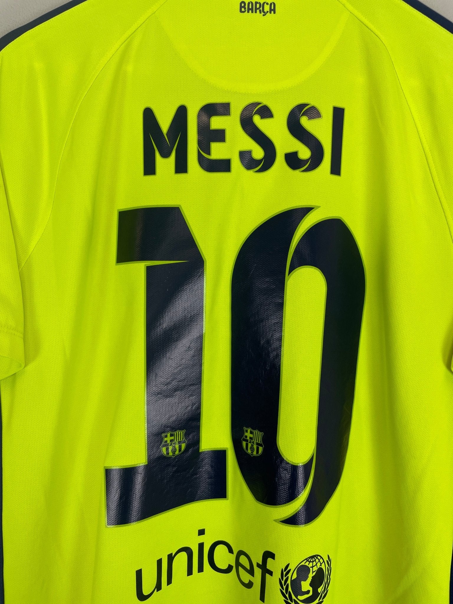 Shop 2014/15 BARCELONA MESSI #10 THIRD SHIRT (M) NIKE, classic football shirts, vintage football shirts & retro soccer jerseys at Cult Kits