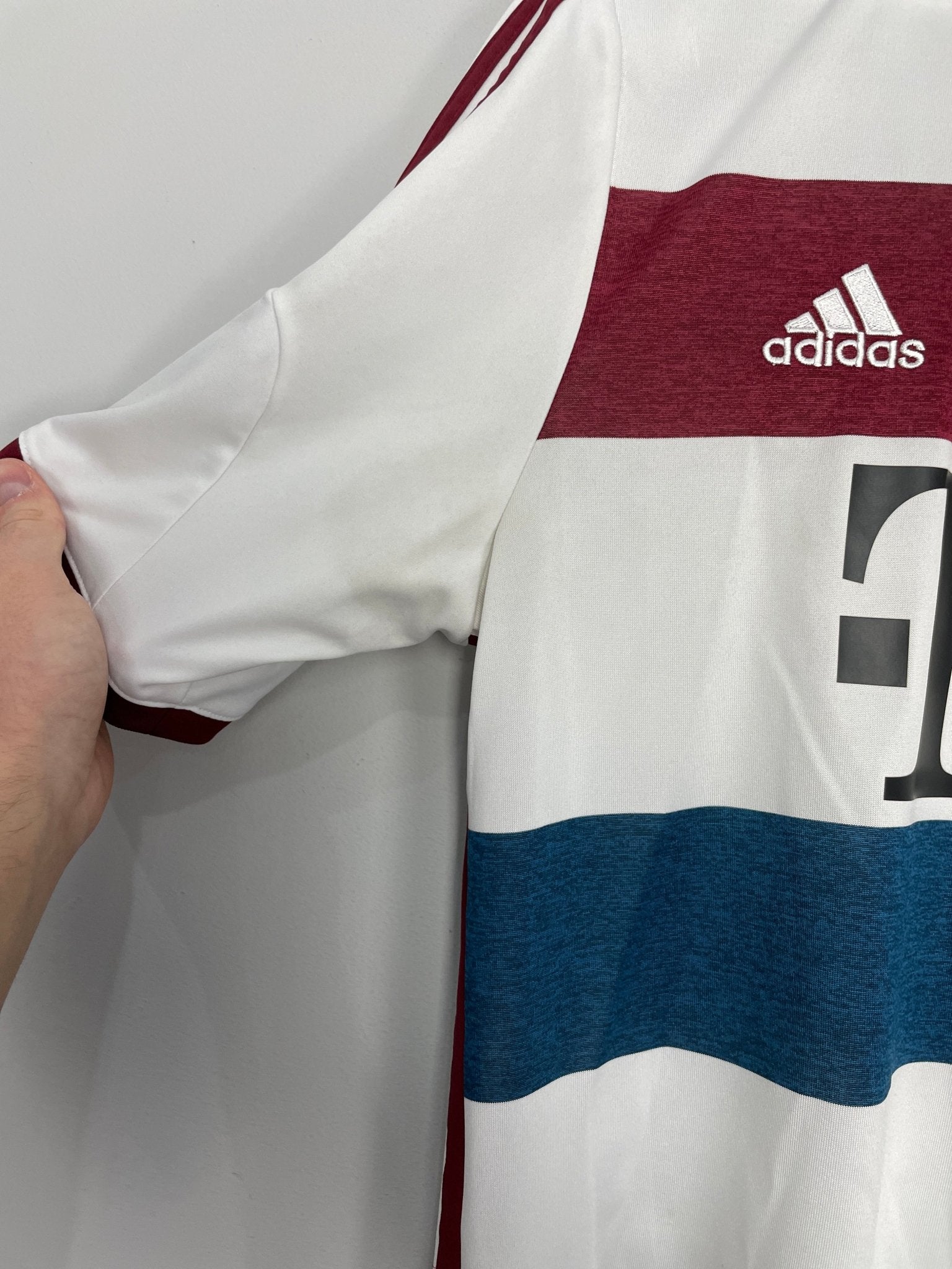 Shop 2014/15 BAYERN MUNICH AWAY SHIRT (L) ADIDAS, classic football shirts, vintage football shirts & retro soccer jerseys at Cult Kits