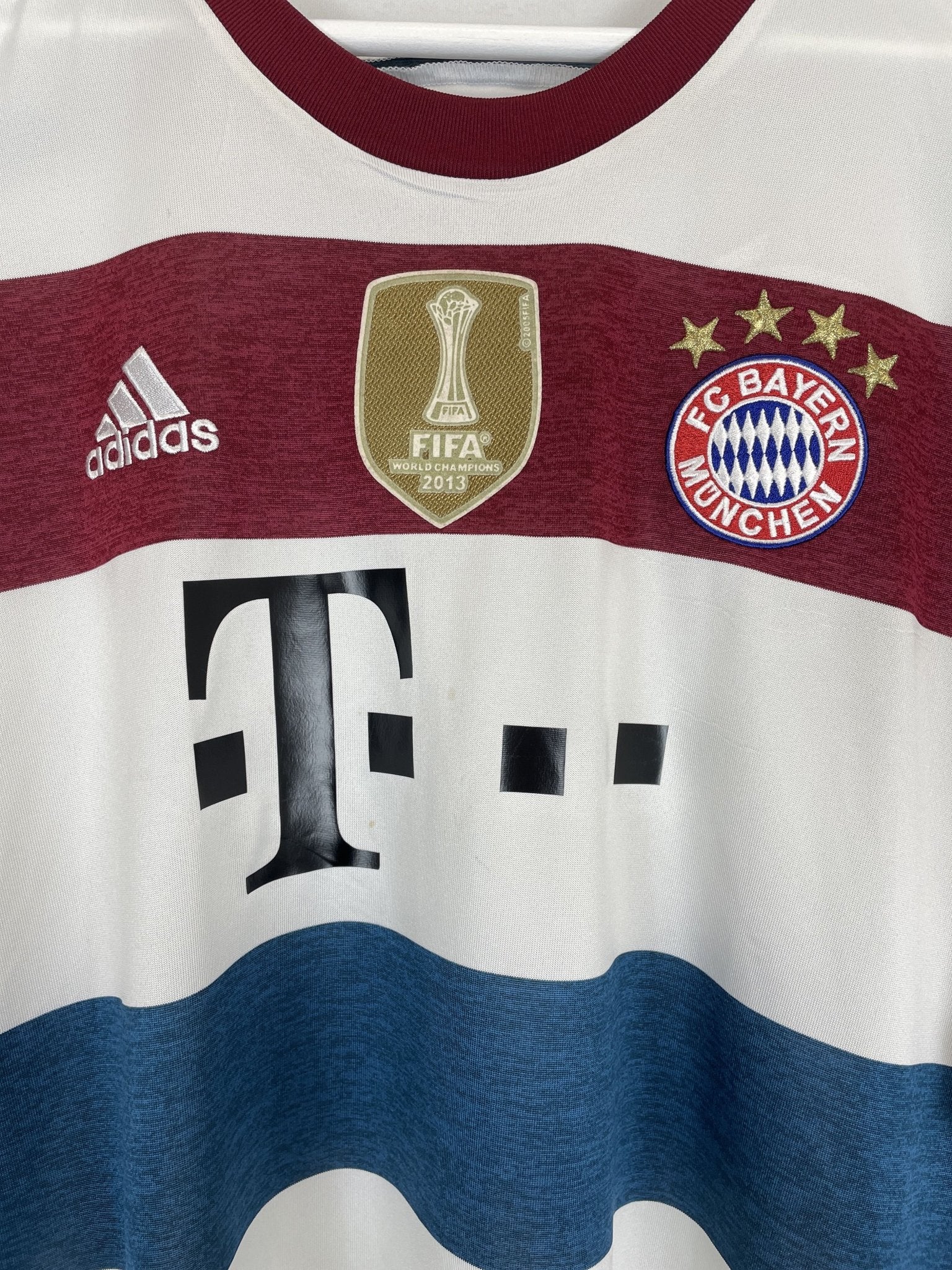 Shop 2014/15 BAYERN MUNICH ROBBEN #10 AWAY SHIRT (XL) ADIDAS, classic football shirts, vintage football shirts & retro soccer jerseys at Cult Kits