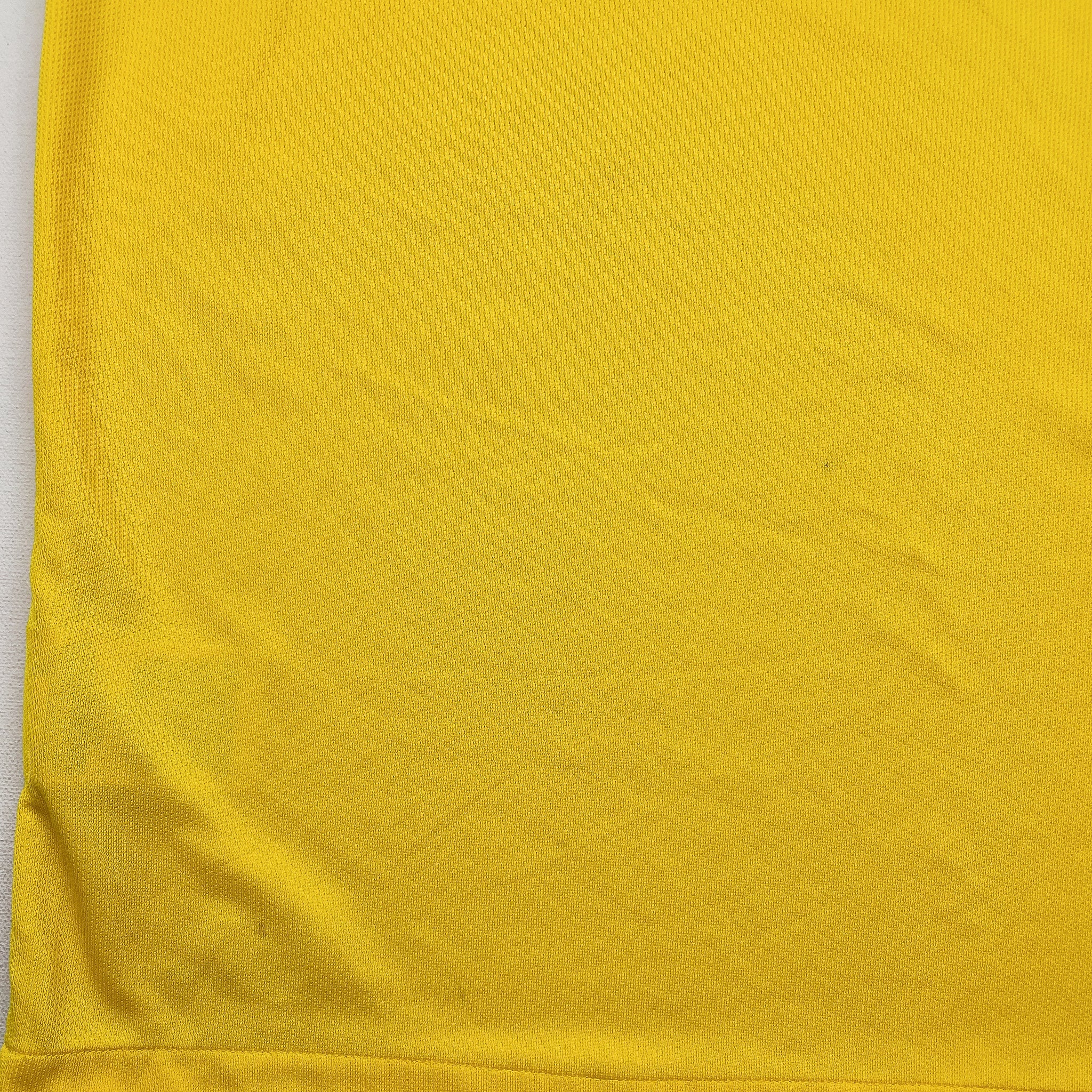 Buy 2014/15 Brazil Home Shirt (XL) Nike ~ Free worldwide shipping ~ Authentic Vintage Football Shirts from Cult Kits