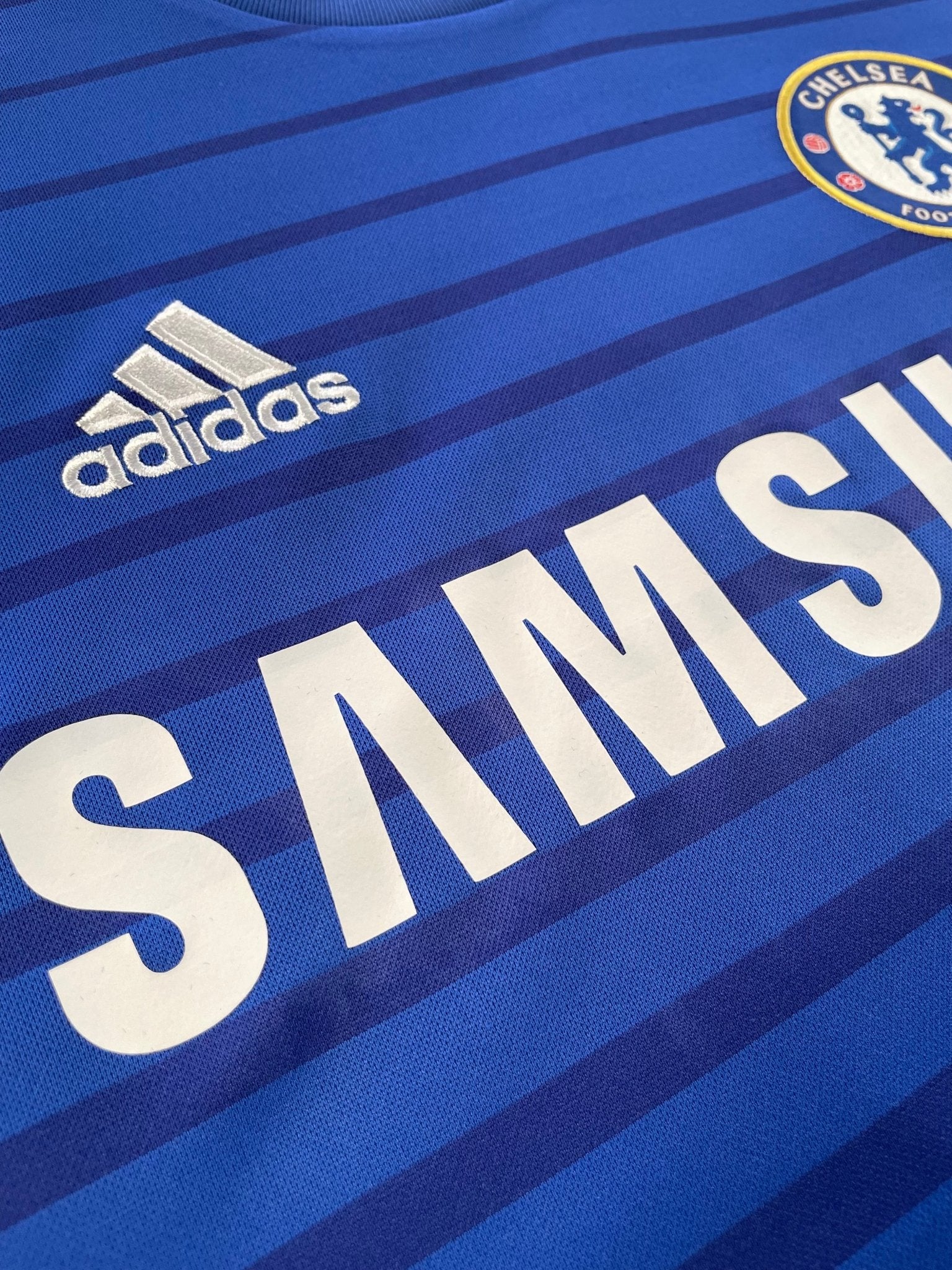 Buy 2014/15 Chelsea Hazard 10 Home Shirt (S) Adidas ~ Free worldwide shipping ~ Authentic Vintage Football Shirts from Cult Kits