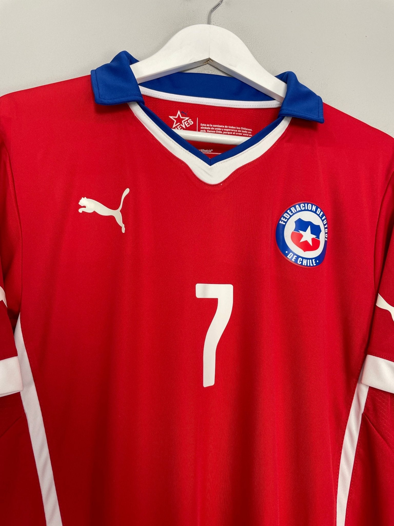 Shop 2014/15 CHILE ALEXIS #7 HOME SHIRT (XL) PUMA, classic football shirts, vintage football shirts & retro soccer jerseys at Cult Kits