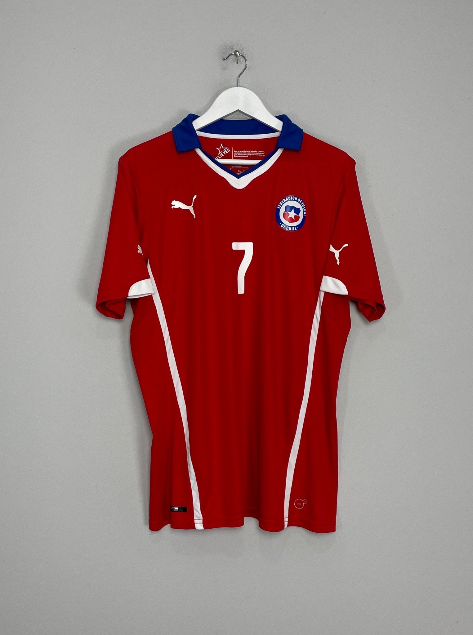 Shop 2014/15 CHILE ALEXIS #7 HOME SHIRT (XL) PUMA, classic football shirts, vintage football shirts & retro soccer jerseys at Cult Kits