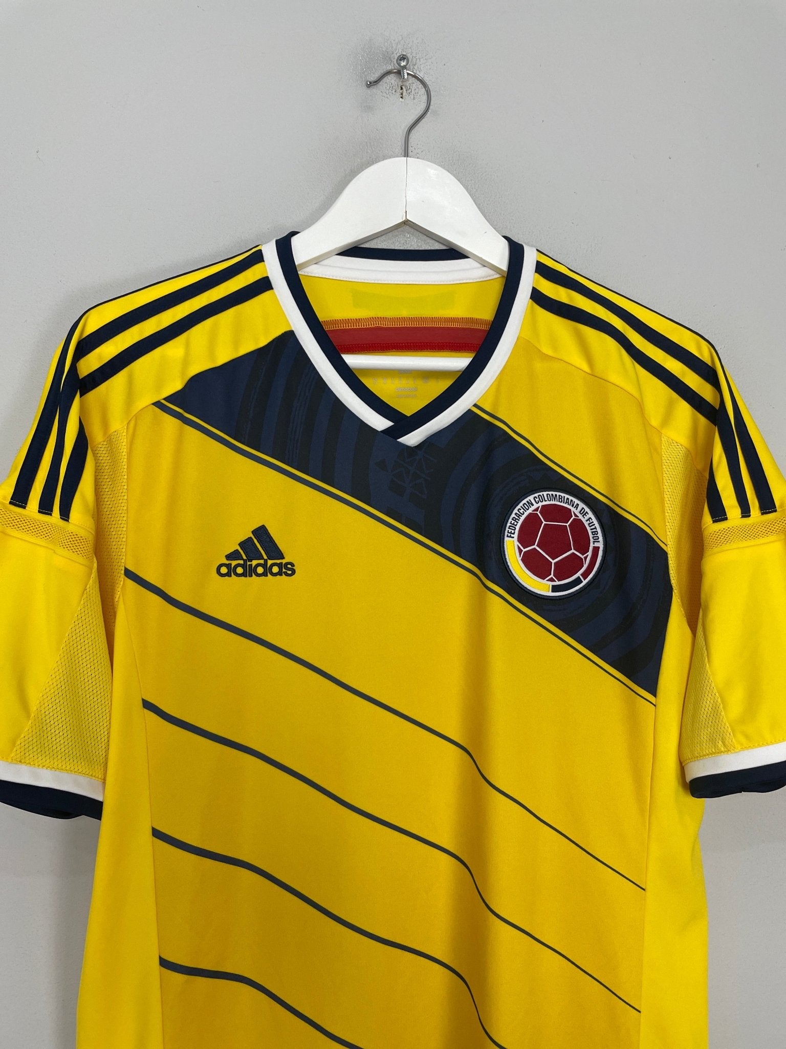Shop 2014/15 COLOMBIA HOME SHIRT (M) ADIDAS, classic football shirts, vintage football shirts & retro soccer jerseys at Cult Kits