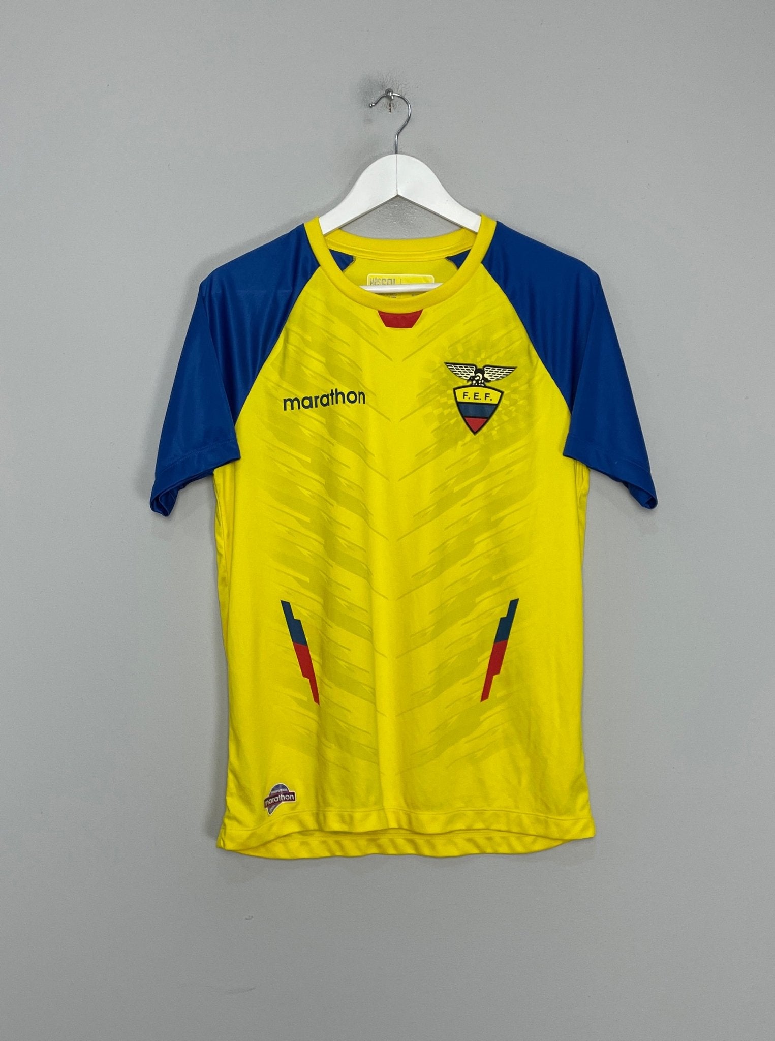 Shop 2014/15 ECUADOR HOME SHIRT (M) MARATHON, classic football shirts, vintage football shirts & retro soccer jerseys at Cult Kits