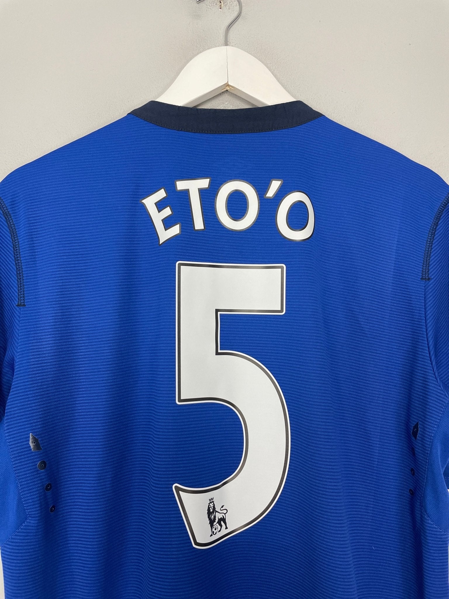 Shop 2014/15 EVERTON ETO'O #5 HOME SHIRT (L) UMBRO, classic football shirts, vintage football shirts & retro soccer jerseys at Cult Kits
