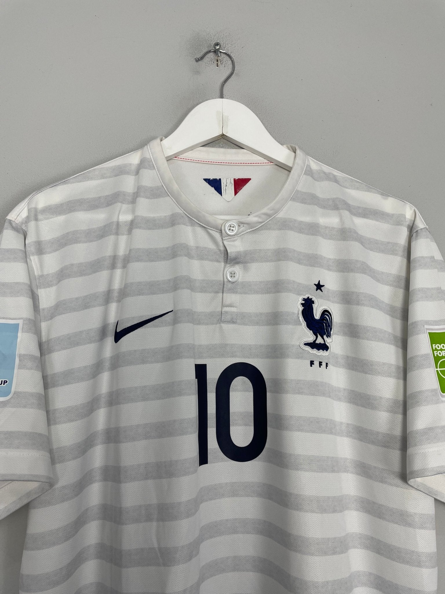 Shop 2014/15 FRANCE BENZEMA #10 AWAY SHIRT (XL) NIKE, classic football shirts, vintage football shirts & retro soccer jerseys at Cult Kits