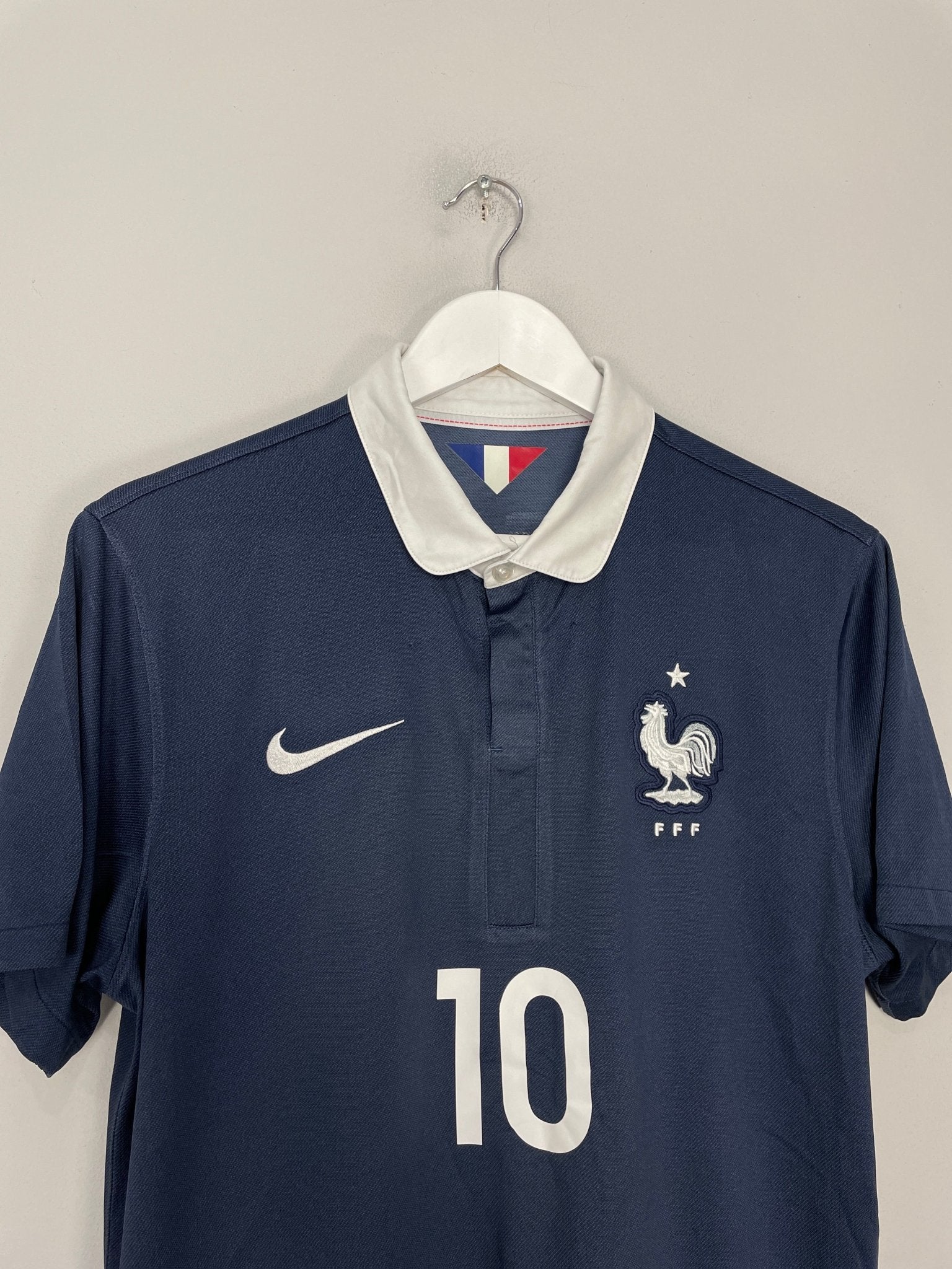 Shop 2014/15 FRANCE BENZEMA #10 HOME SHIRT (M) NIKE, classic football shirts, vintage football shirts & retro soccer jerseys at Cult Kits