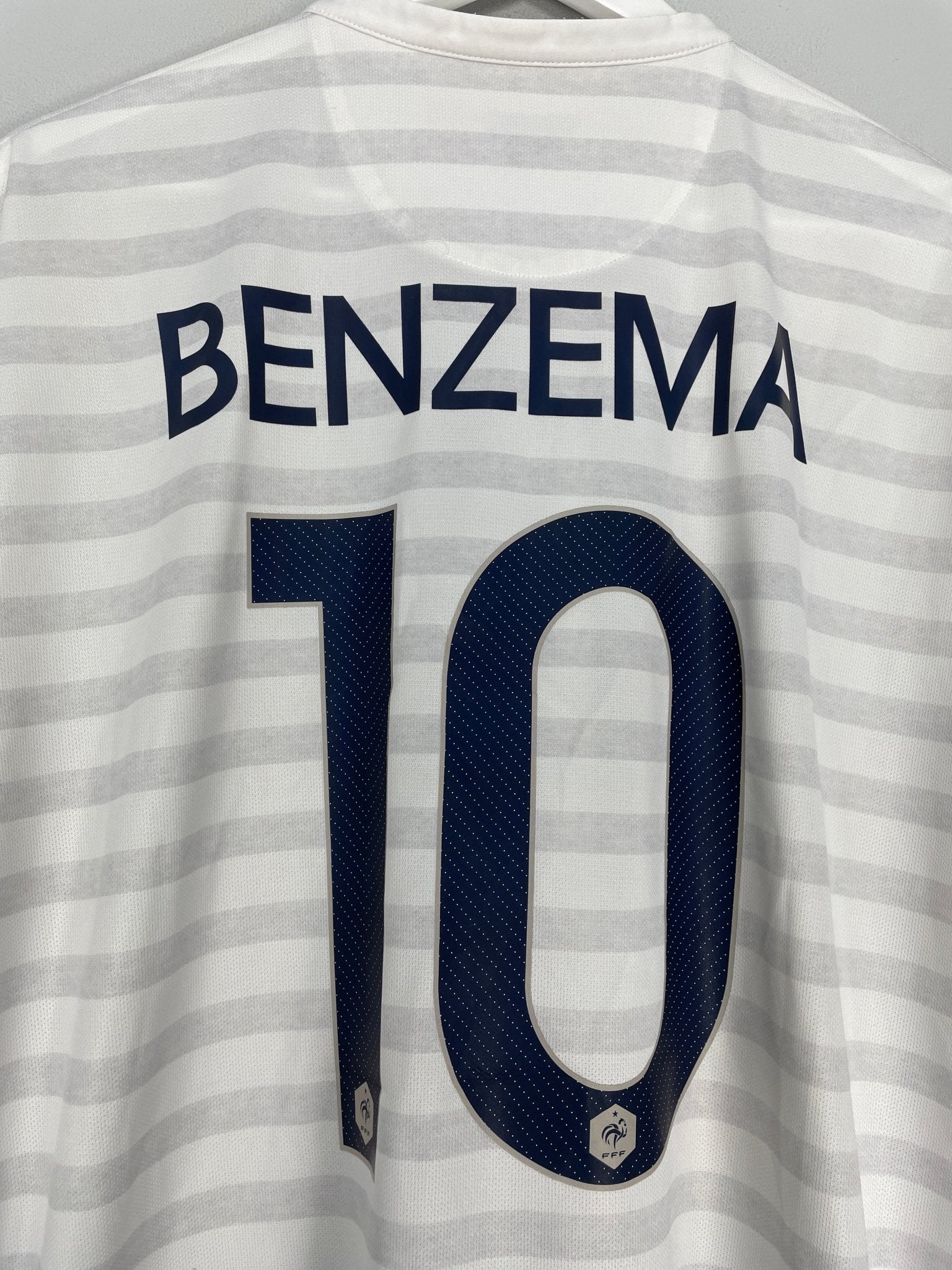 Shop 2014/15 FRANCE BENZEMA #9 AWAY SHIRT (XL) NIKE, classic football shirts, vintage football shirts & retro soccer jerseys at Cult Kits