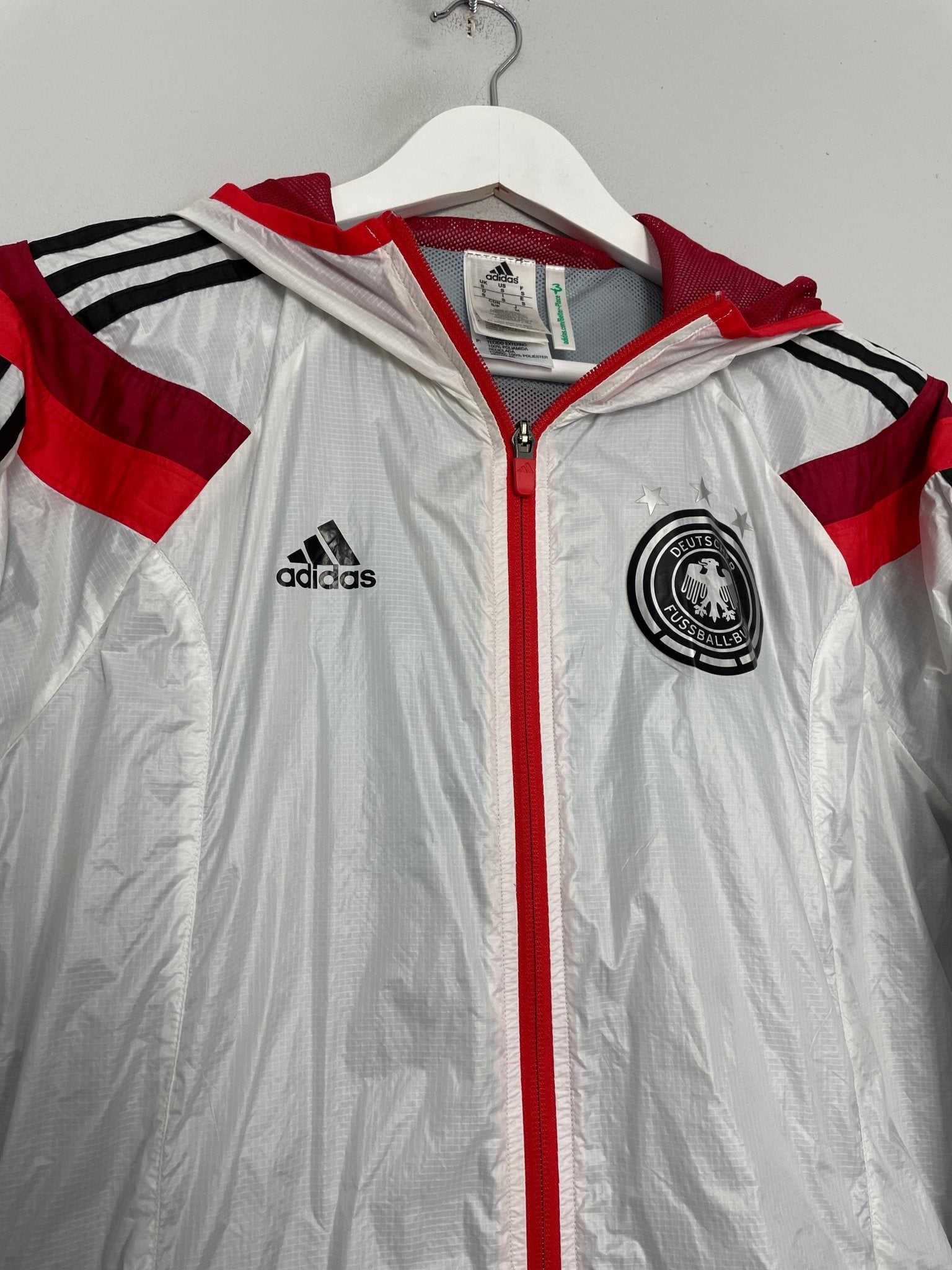 Shop 2014/15 GERMANY WINDBREAKER (S) ADIDAS, classic football shirts, vintage football shirts & retro soccer jerseys at Cult Kits