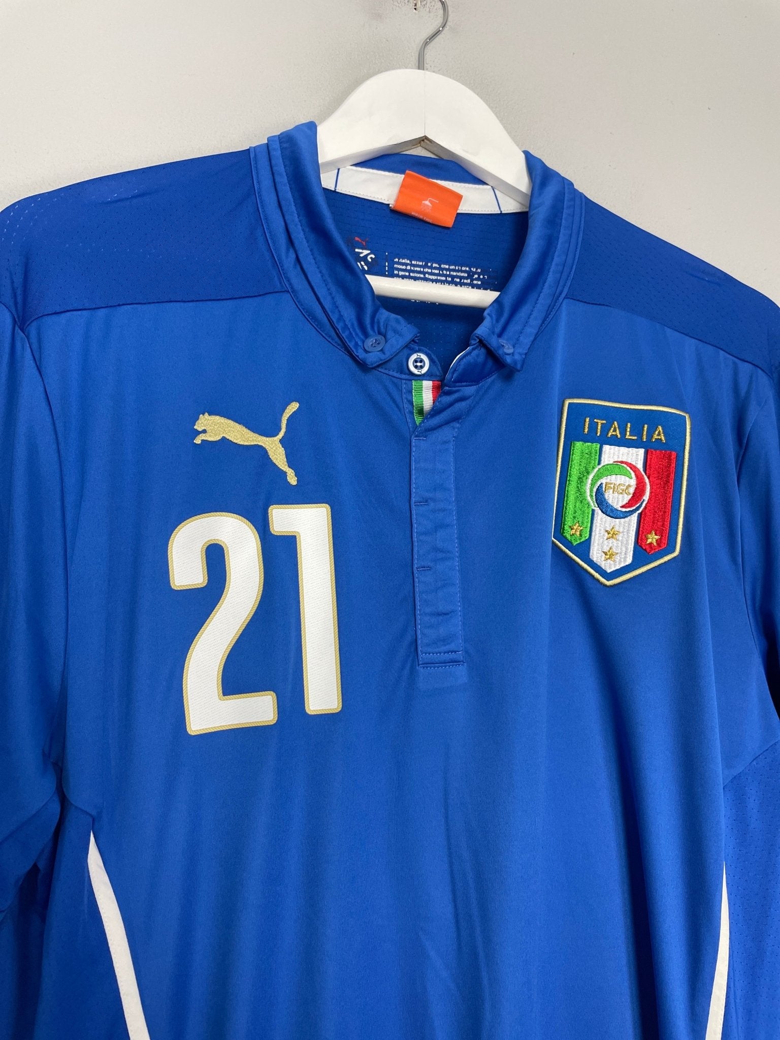 Shop 2014/15 ITALY PIRLO #21 L/S HOME SHIRT (XL) PUMA, classic football shirts, vintage football shirts & retro soccer jerseys at Cult Kits